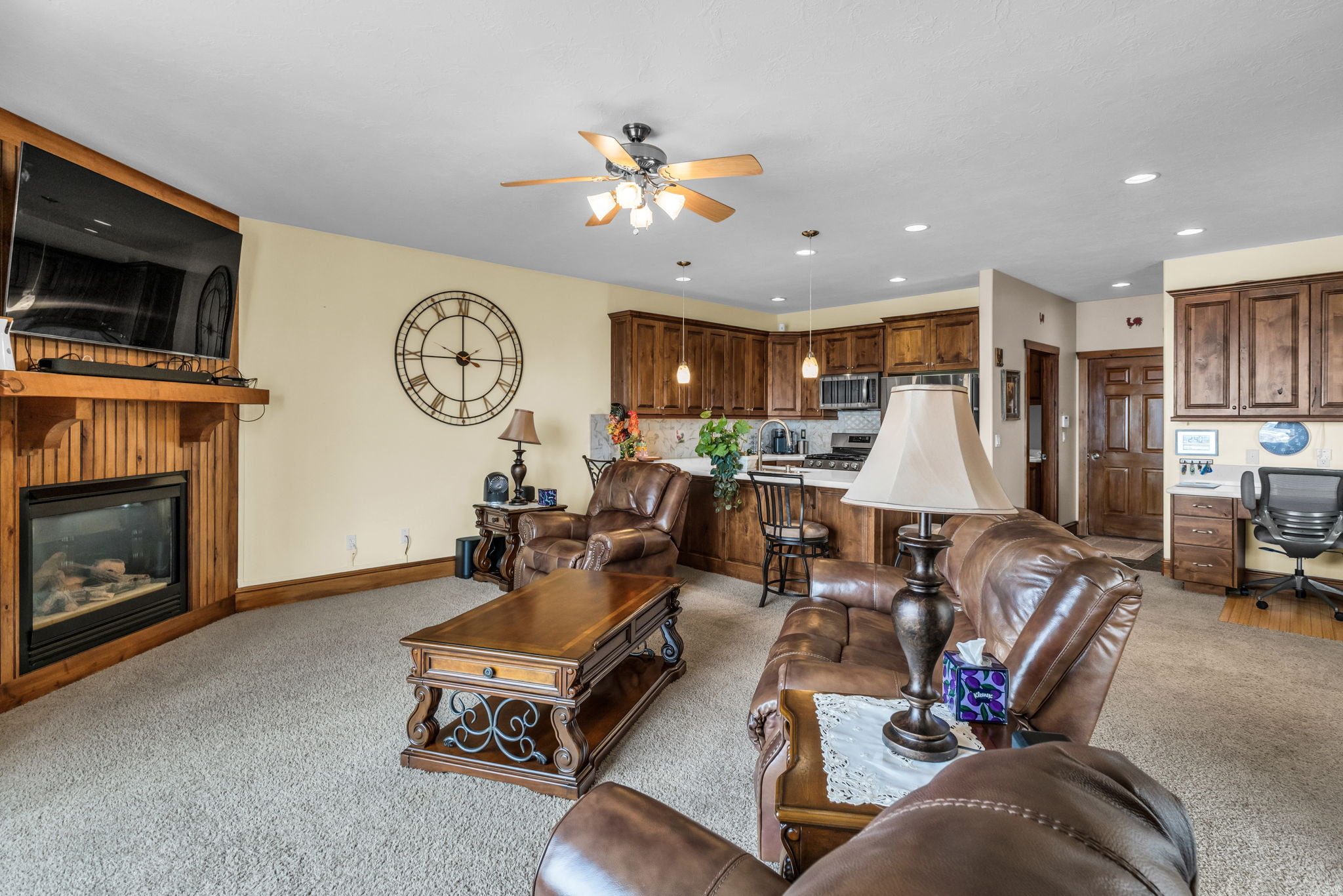 HERITAGE SOUTH MOUNTAIN - Residential