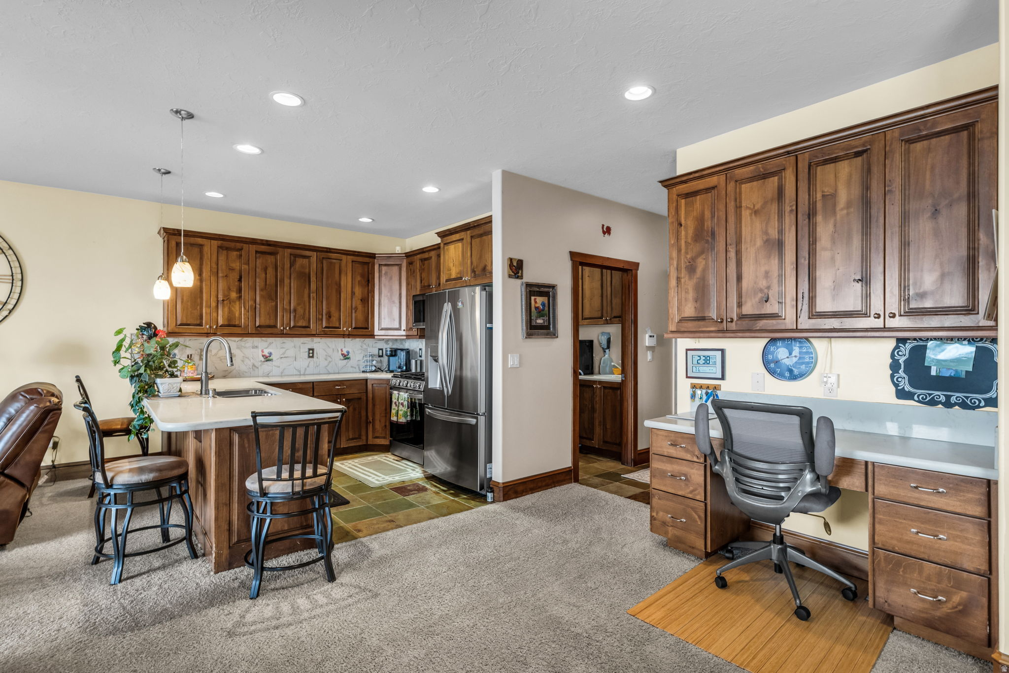 HERITAGE SOUTH MOUNTAIN - Residential