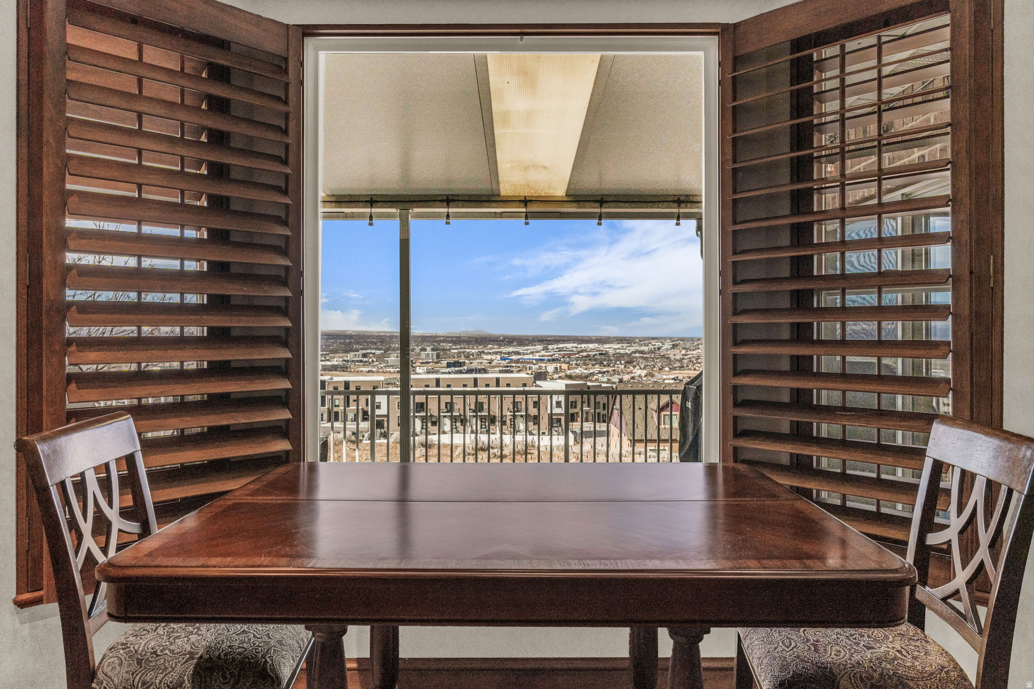 HERITAGE SOUTH MOUNTAIN - Residential