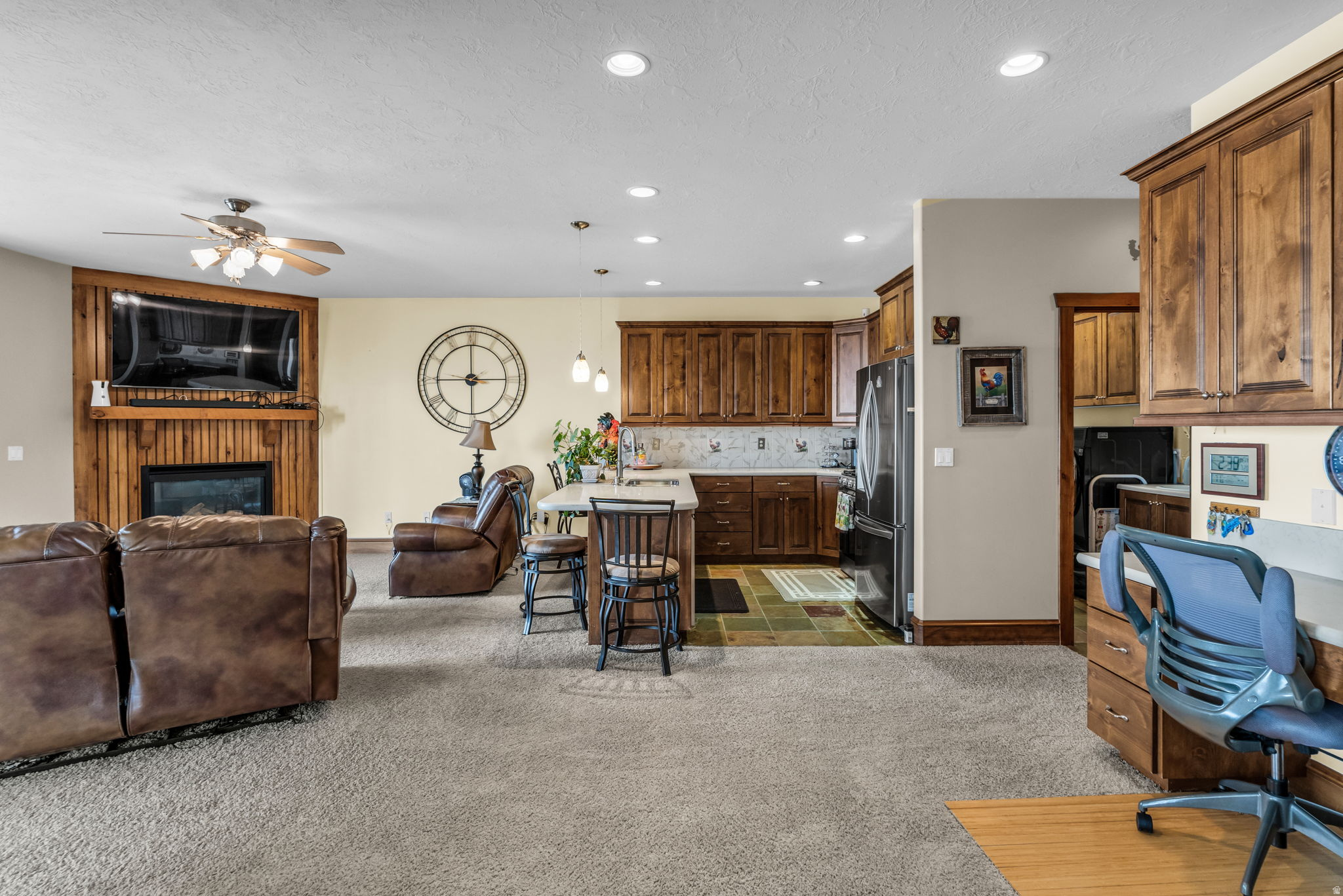 HERITAGE SOUTH MOUNTAIN - Residential