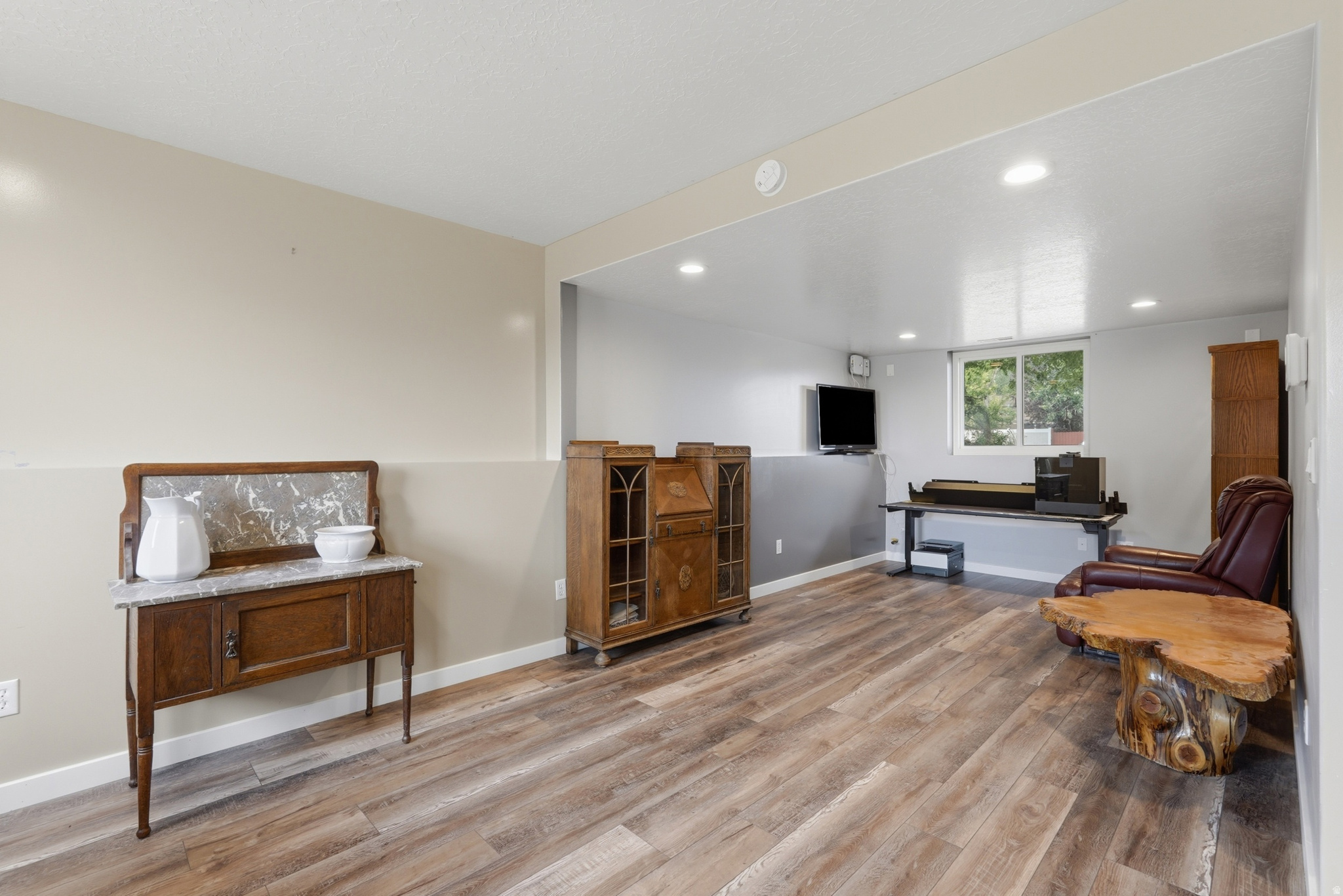 COUNTRY ACRES - Residential