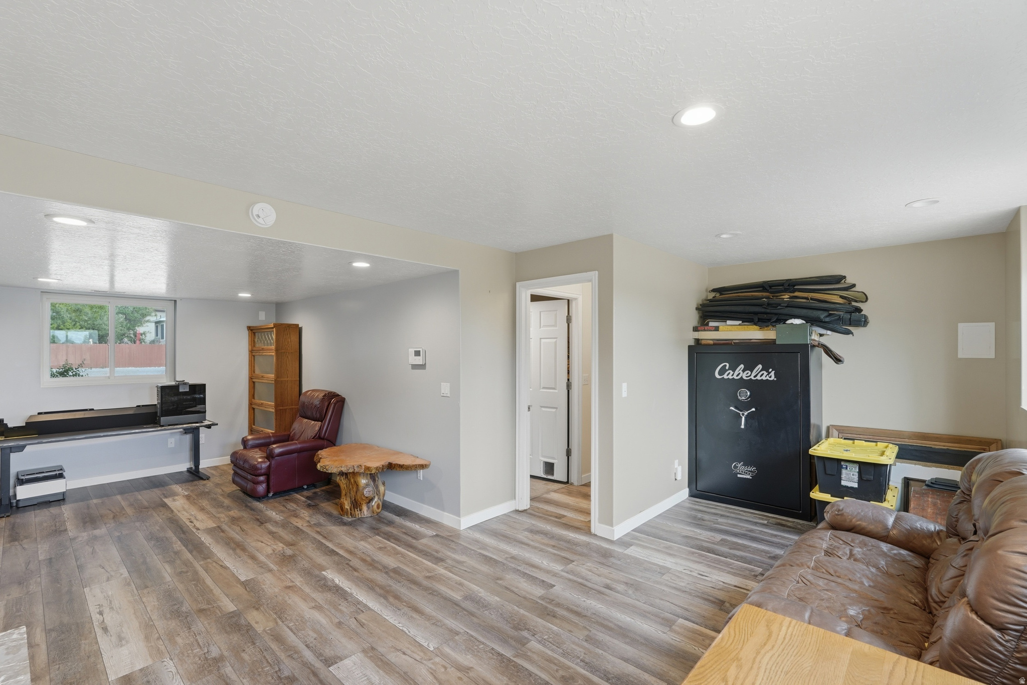 COUNTRY ACRES - Residential