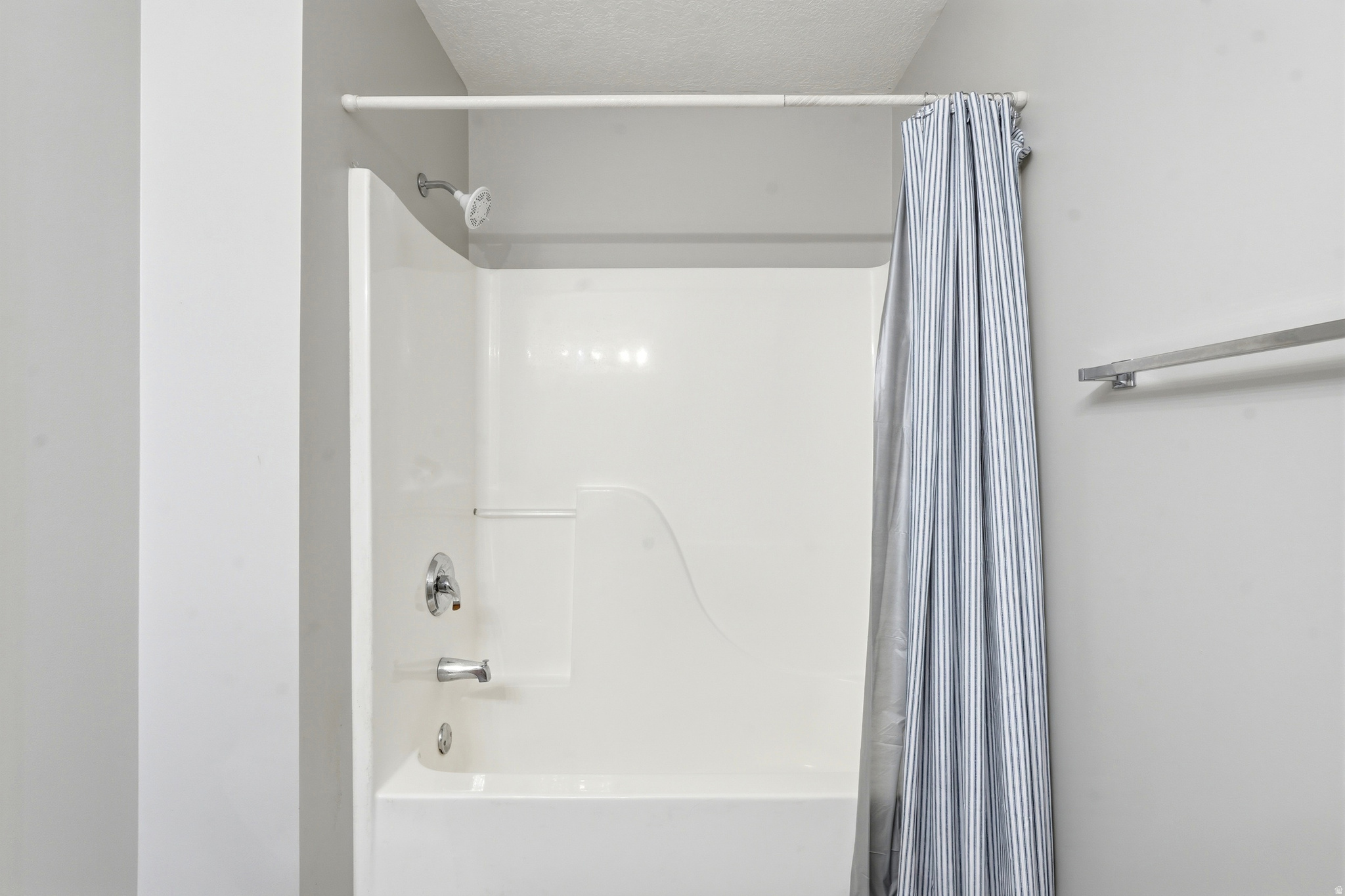 MOUNTAIN VIEW RETIREMENT COMMUNITY - Residential