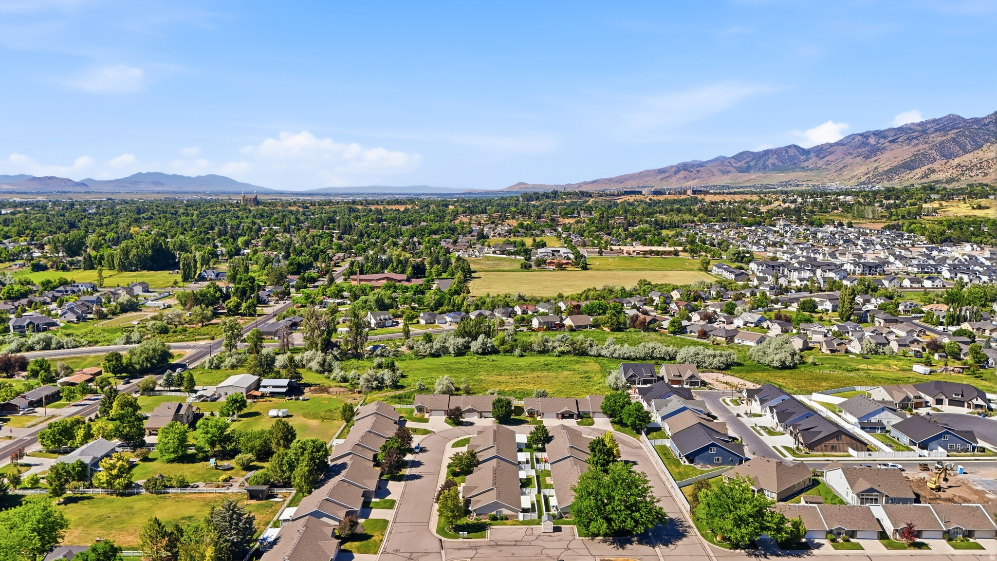 MOUNTAIN VIEW RETIREMENT COMMUNITY - Residential