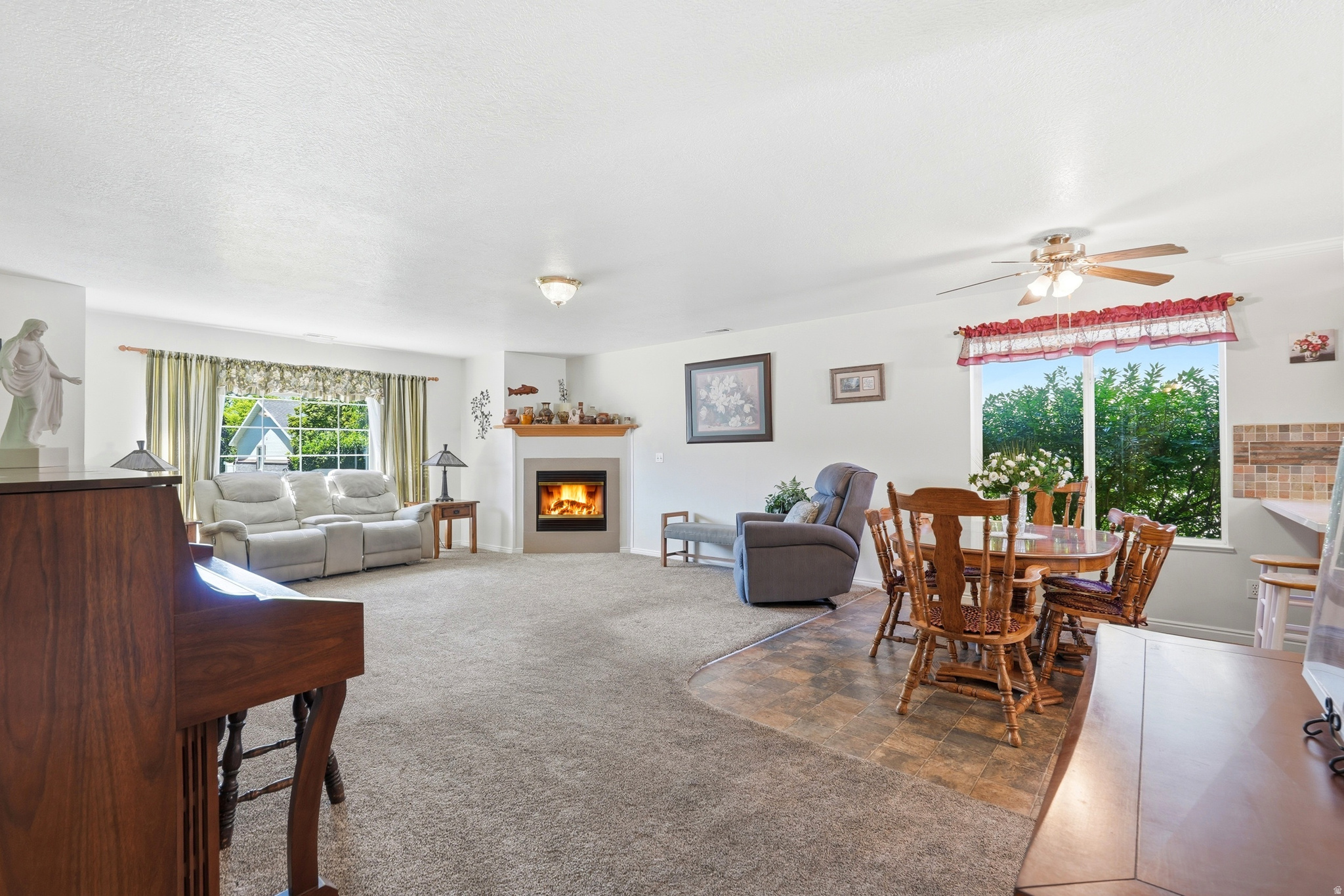 MOUNTAIN VIEW RETIREMENT COMMUNITY - Residential