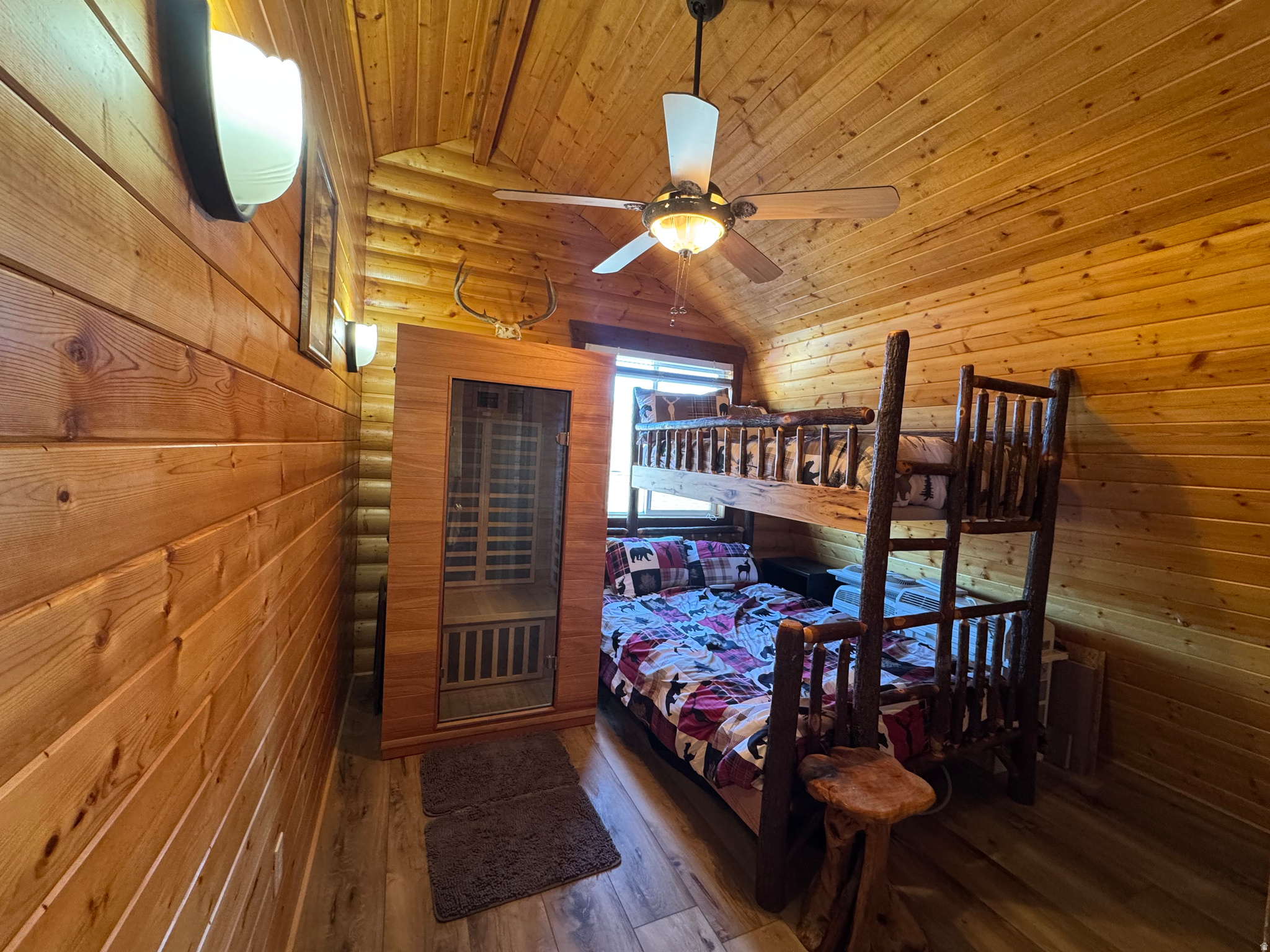 TIMBER LAKES - Residential