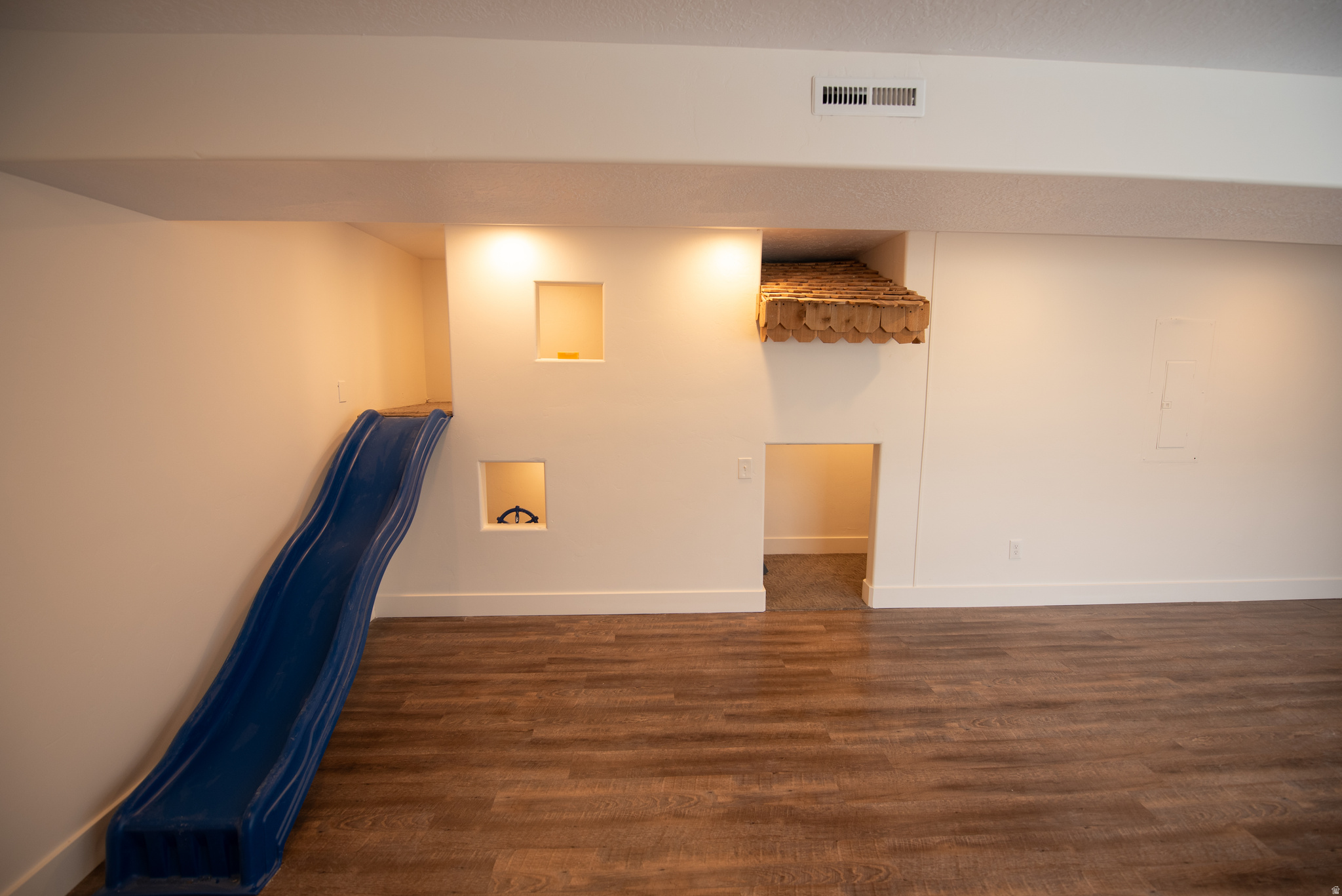 REESE - Residential
