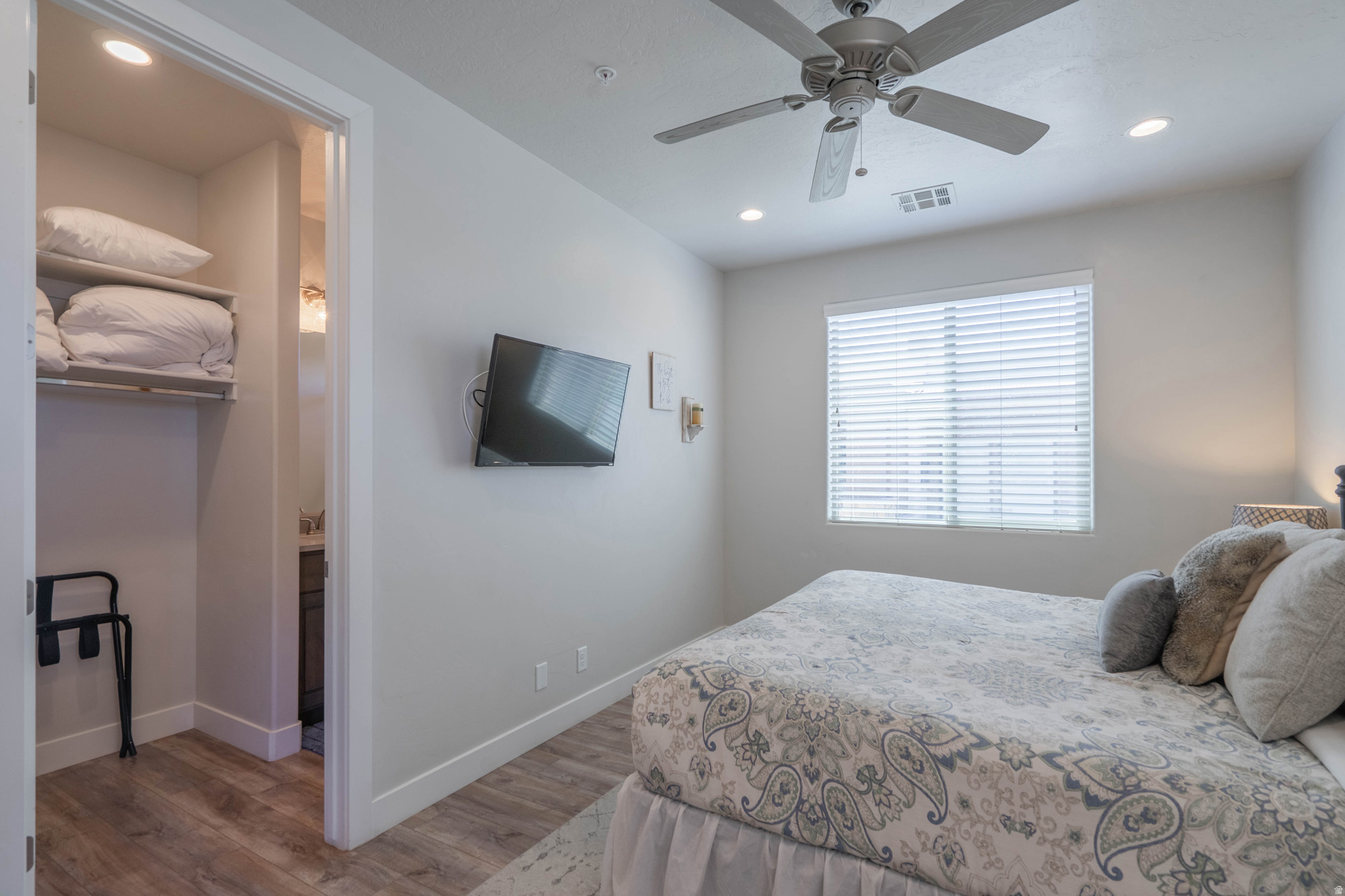 TOWN CENTER AT CORAL CANYON - Residential