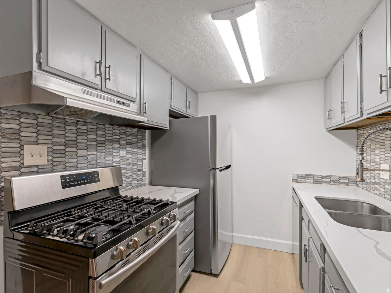 SILVER MAPLES - Residential