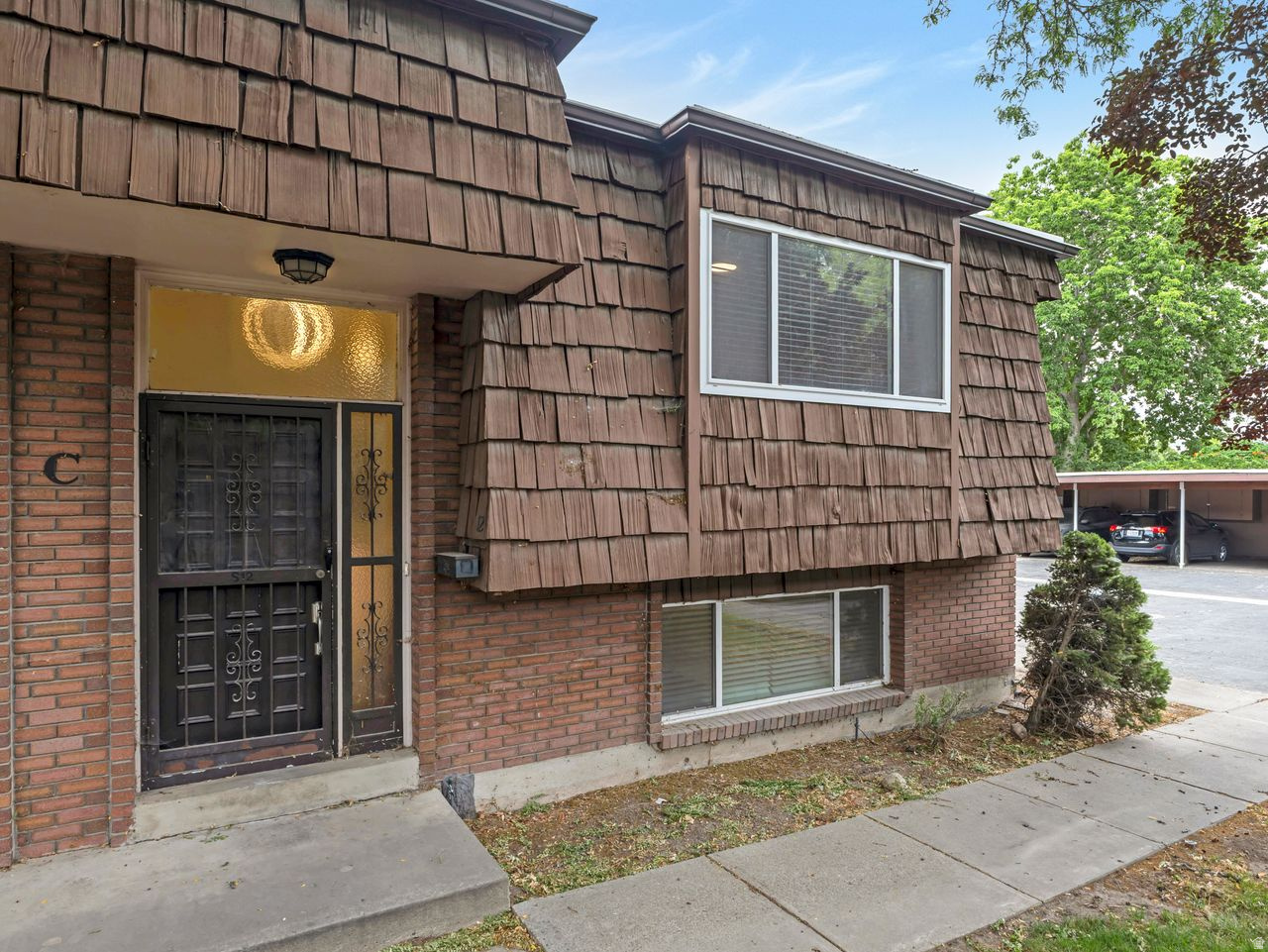 SILVER MAPLES - Residential