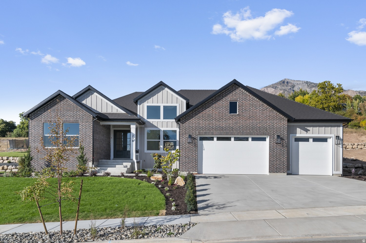 WEBER VIEW 213 - Residential