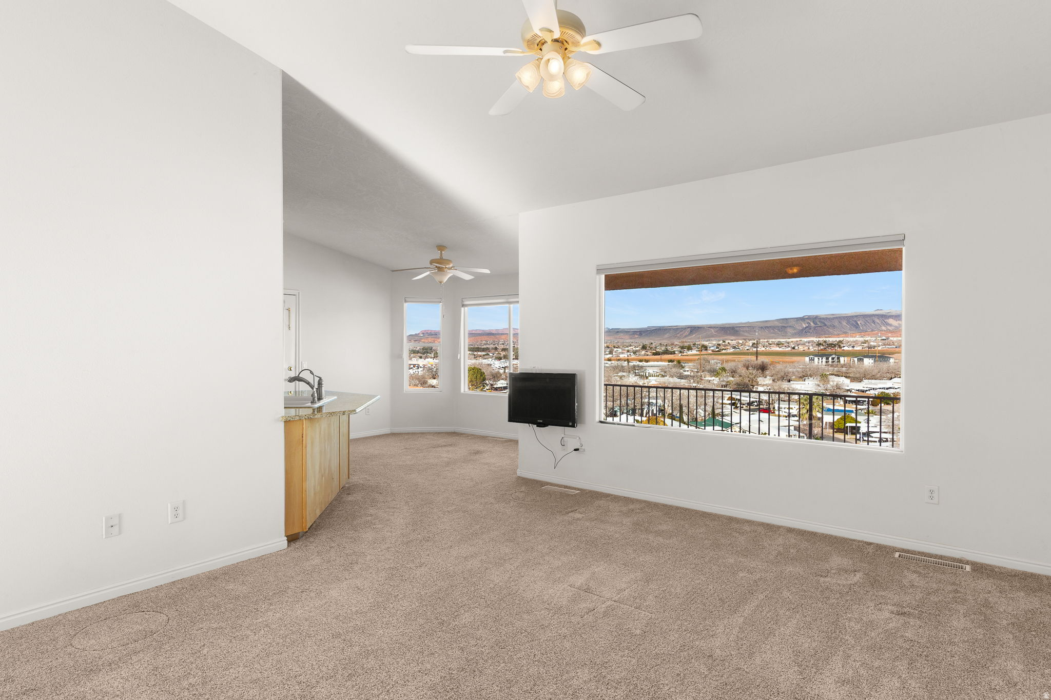 RIDGEPOINTE - Residential