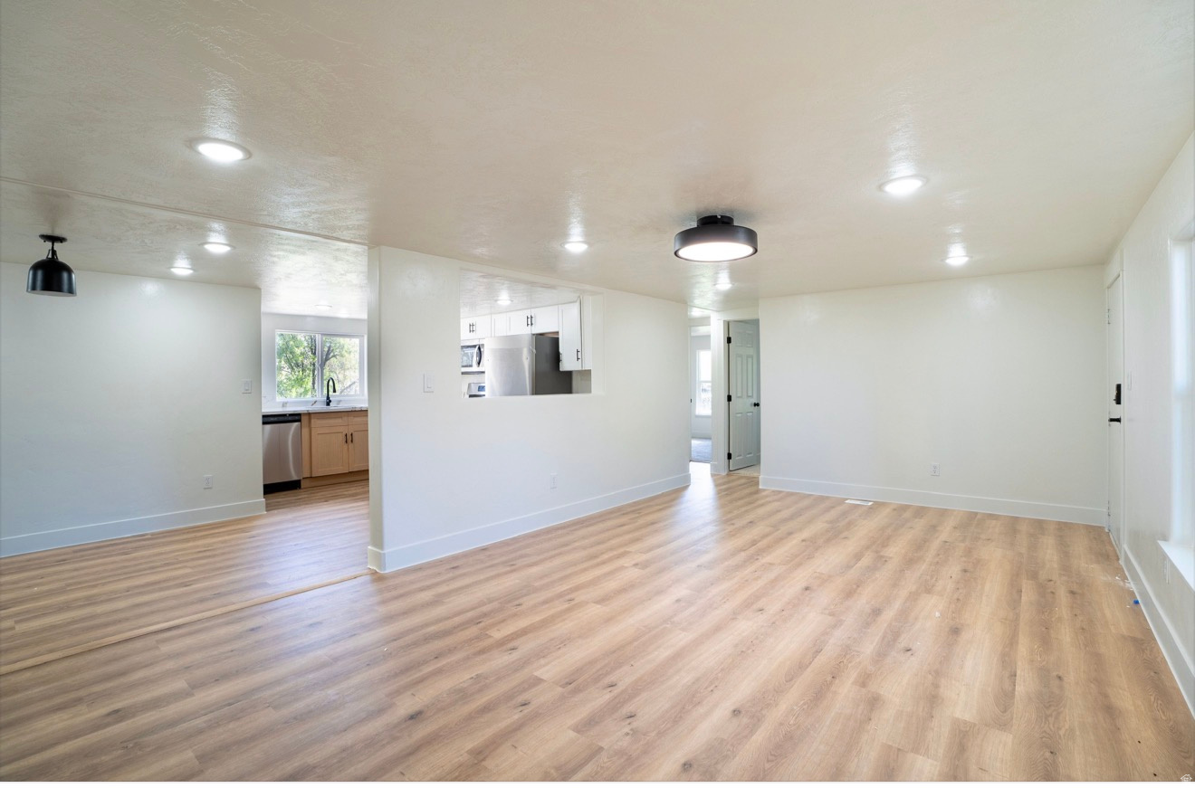 ESQUIRE ESTATES SUBDIVISION - Residential
