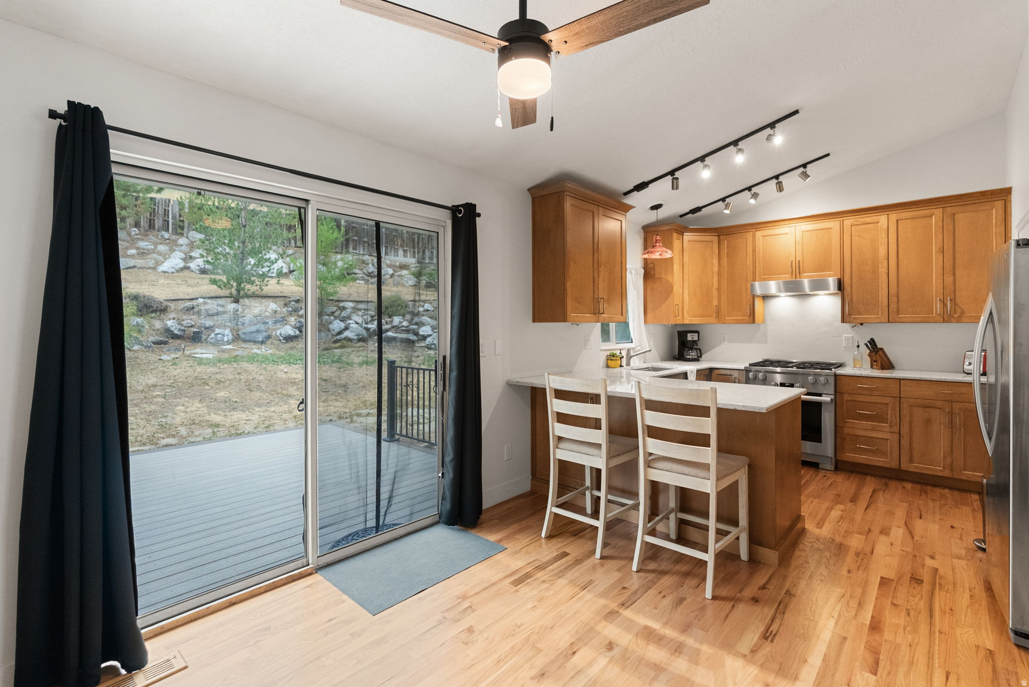 CONTINENTAL ESTATES - Residential