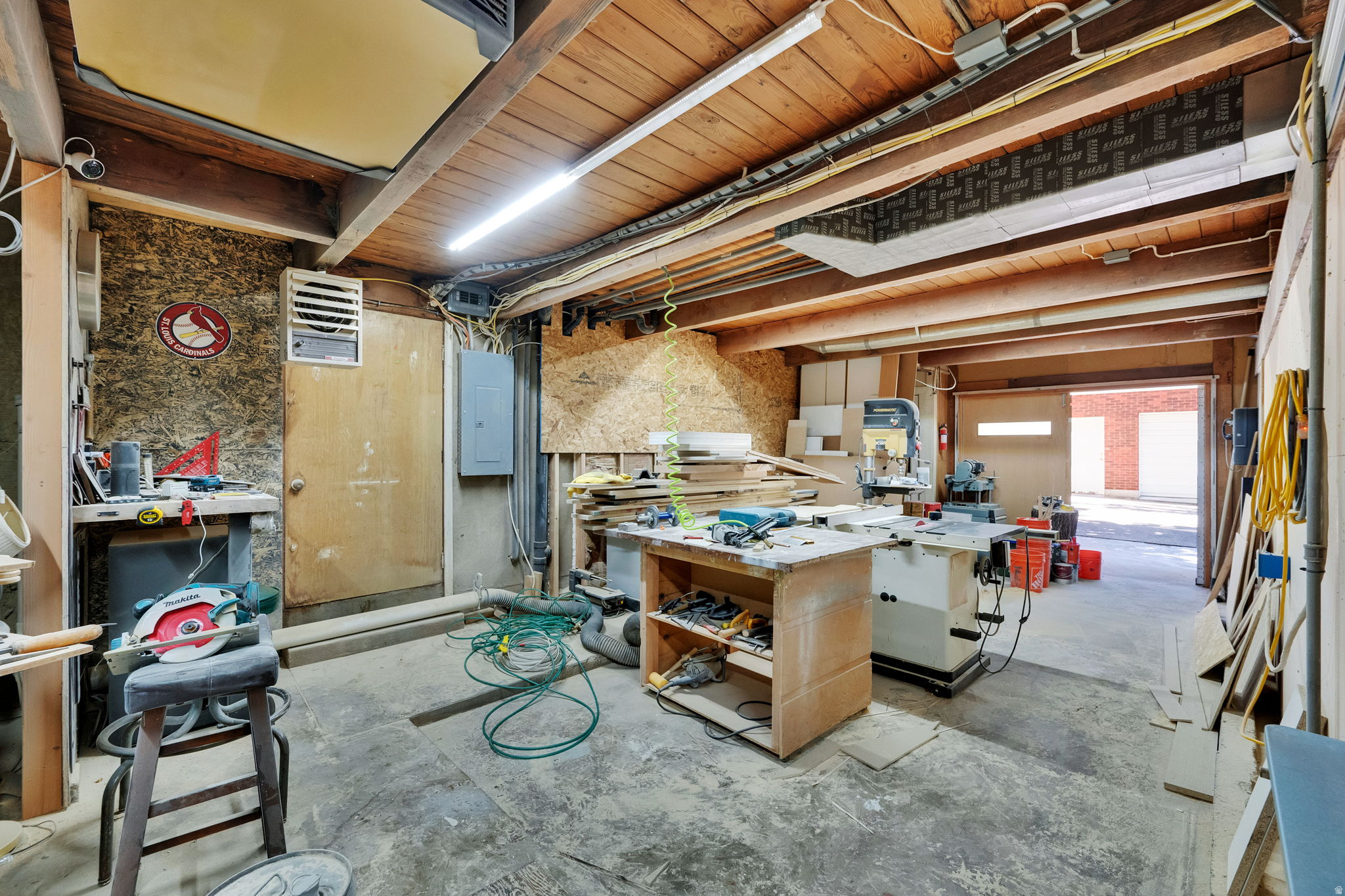 CAMBROSE SUB - Residential