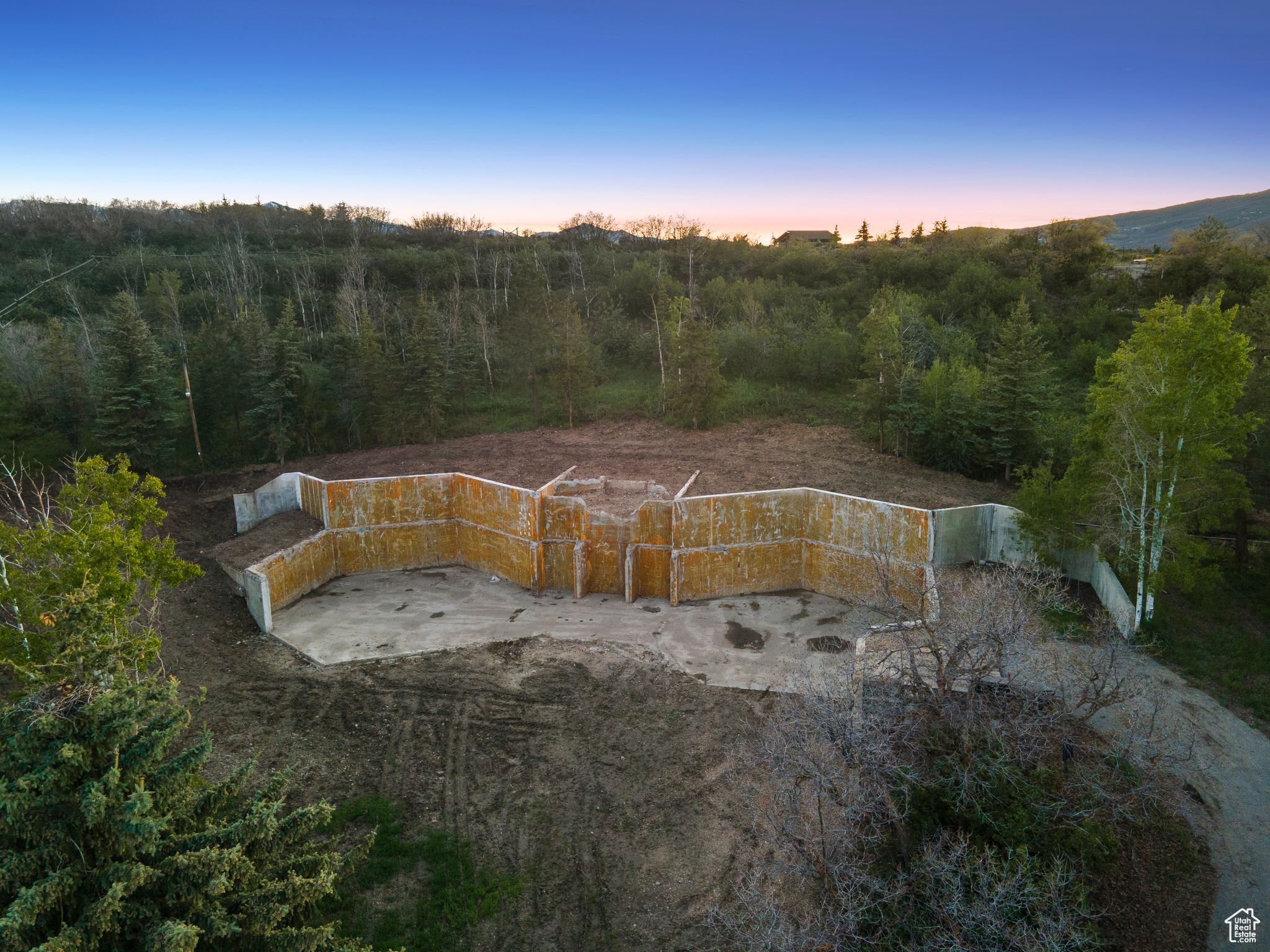 SILVER CREEK ESTATES - Land