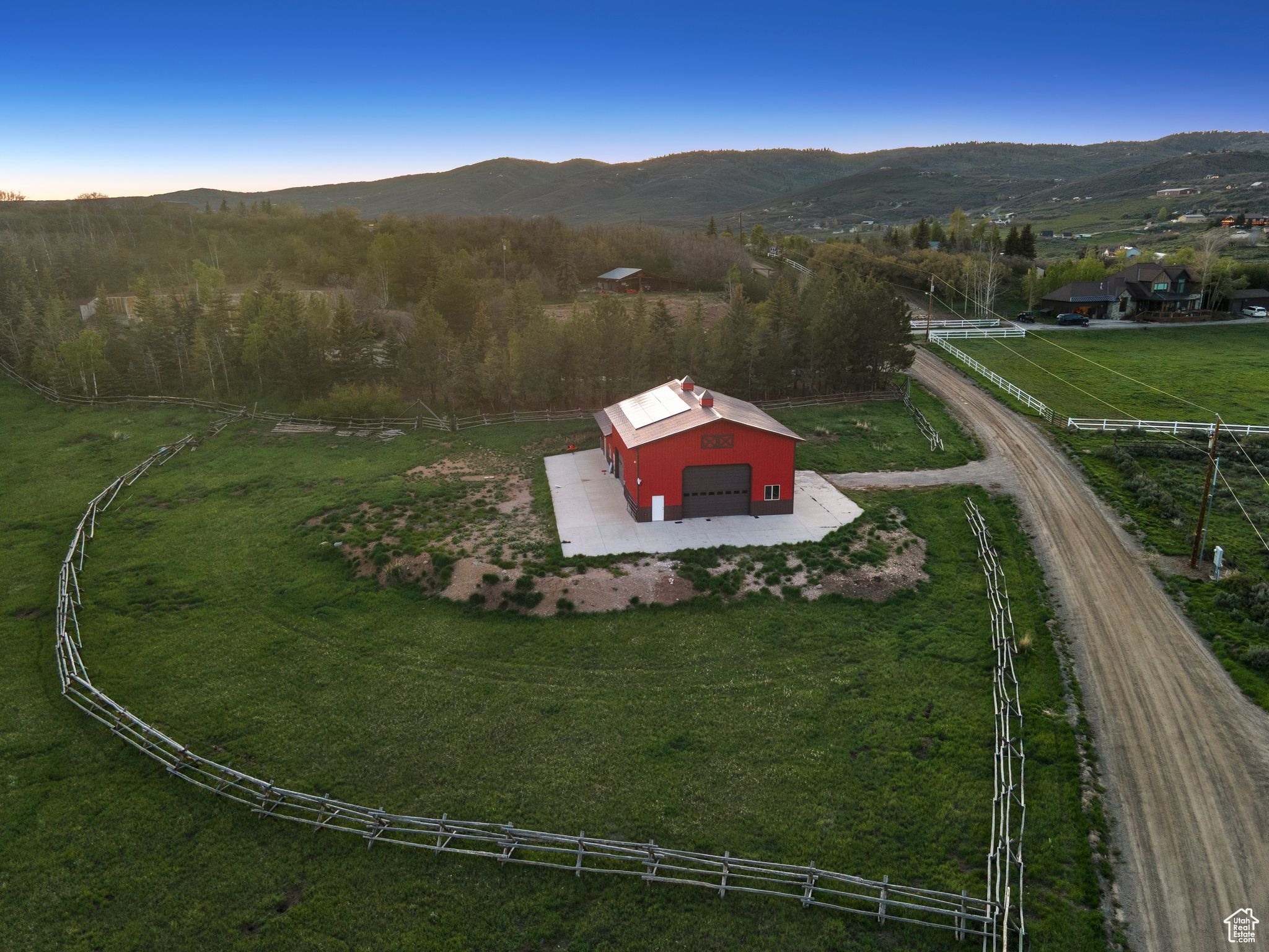 SILVER CREEK ESTATES - Land