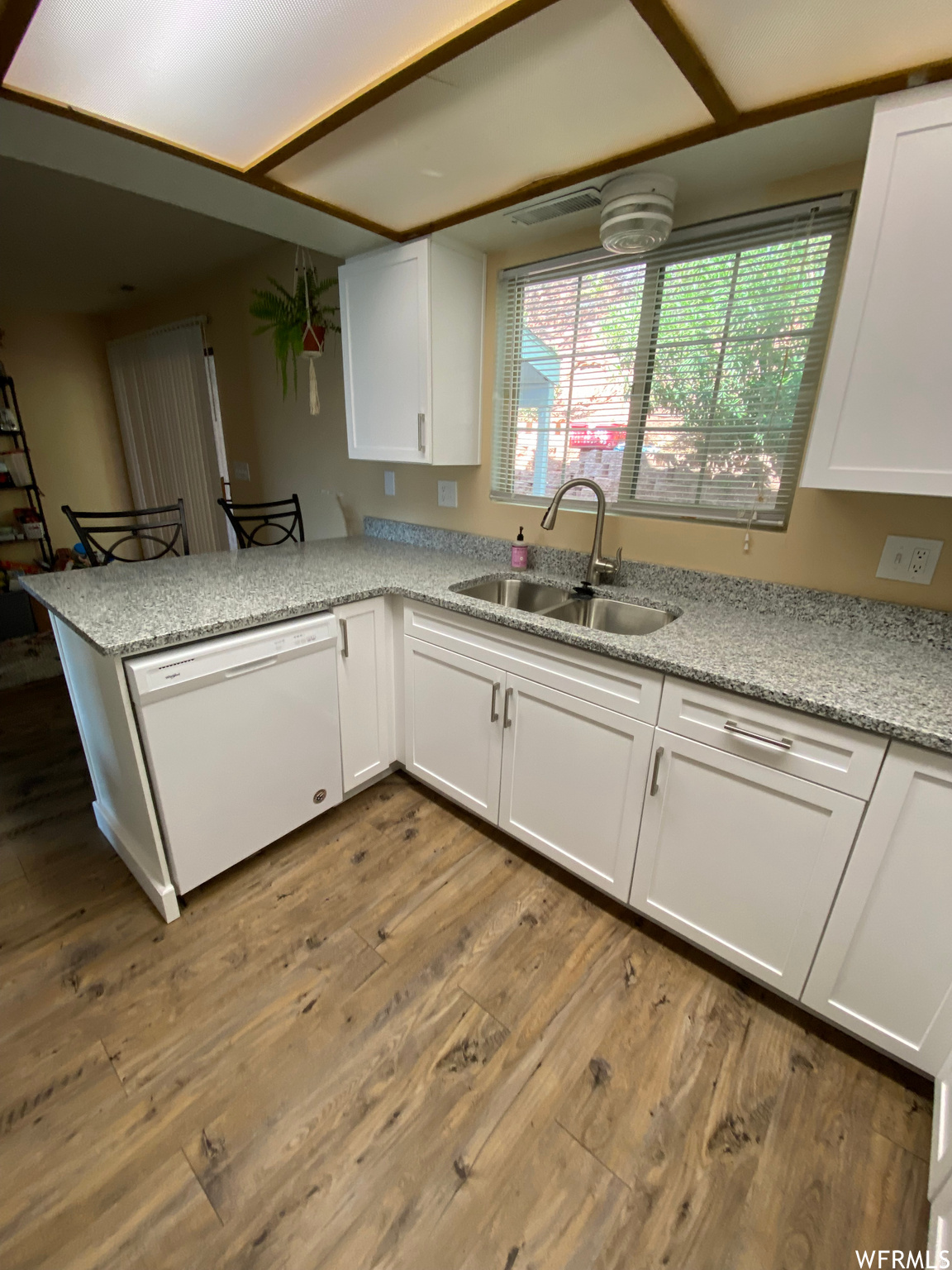 QUITOBAQUITO CONDO - Residential