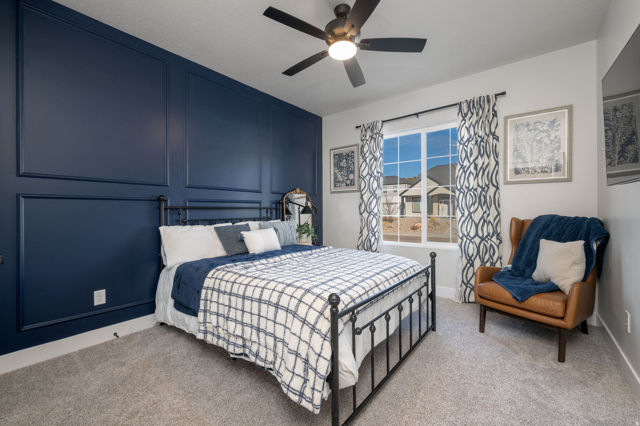 CRESCENT HILLS - Residential