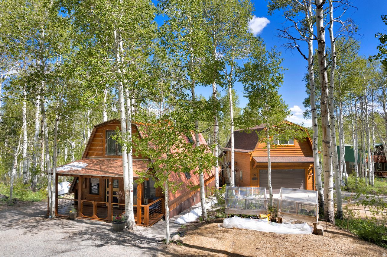 TIMBER LAKES - Residential