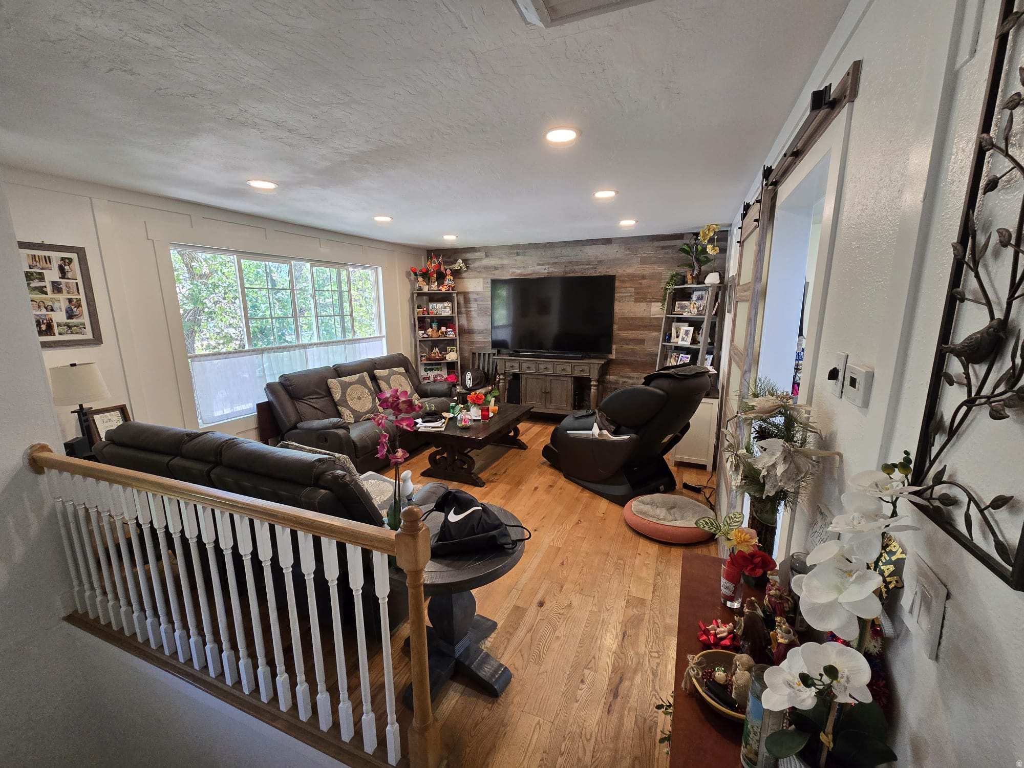 WOODLEDGE SUB #5 - Residential