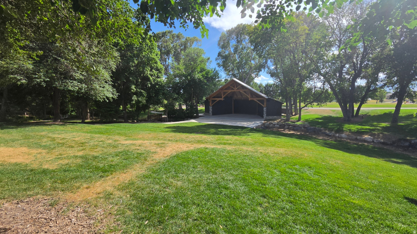 CEDAR HILLS - Residential