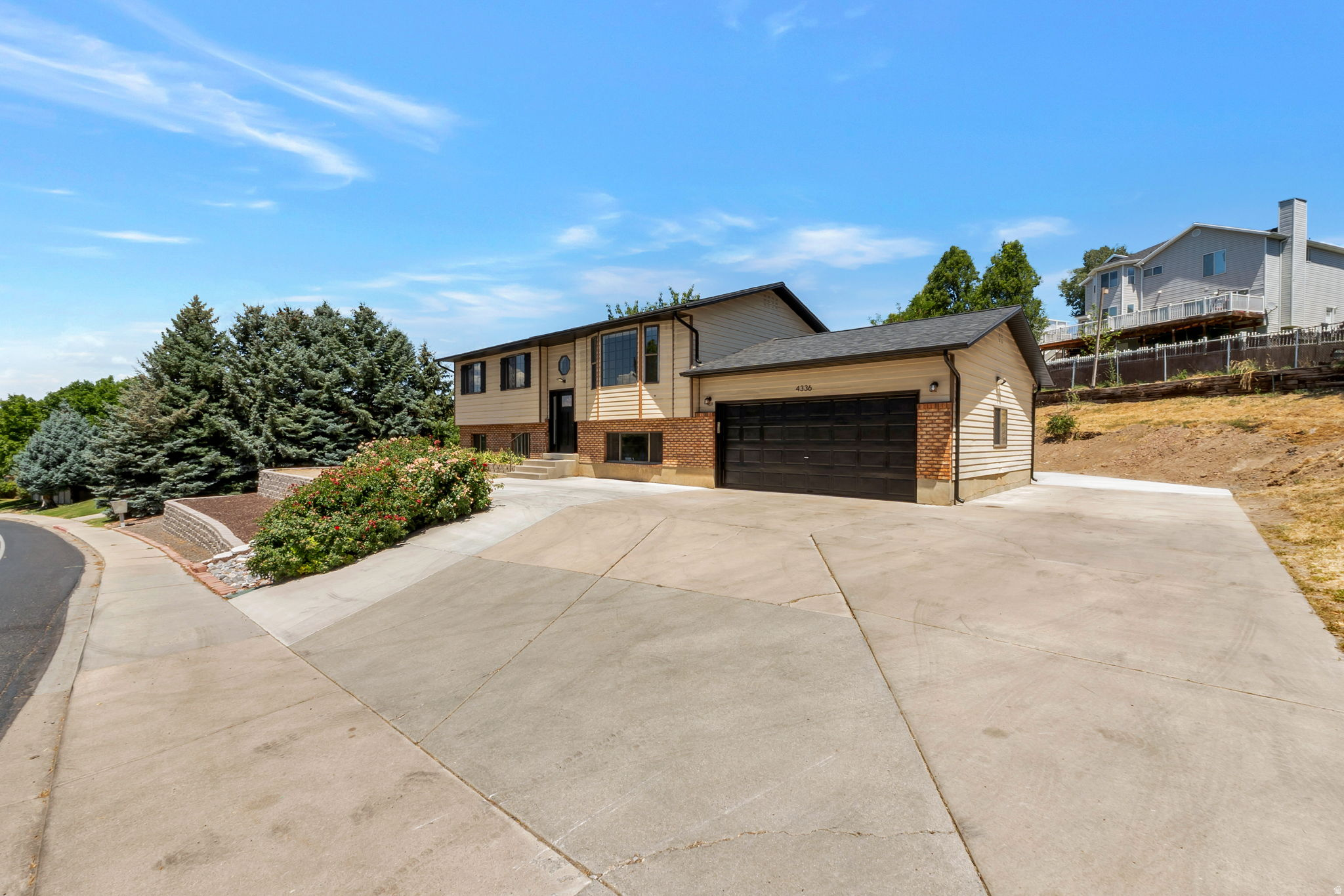 CEDAR HILLS - Residential