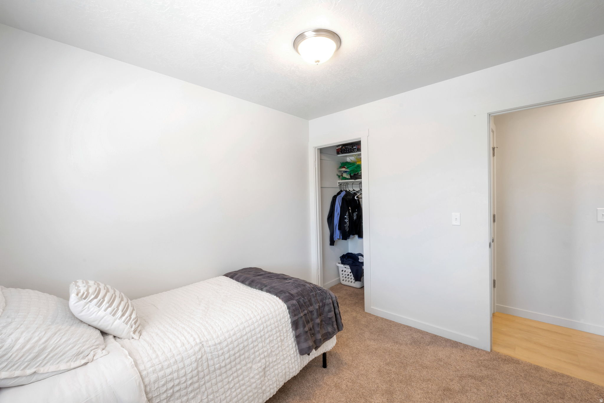 CEDAR HILLS - Residential