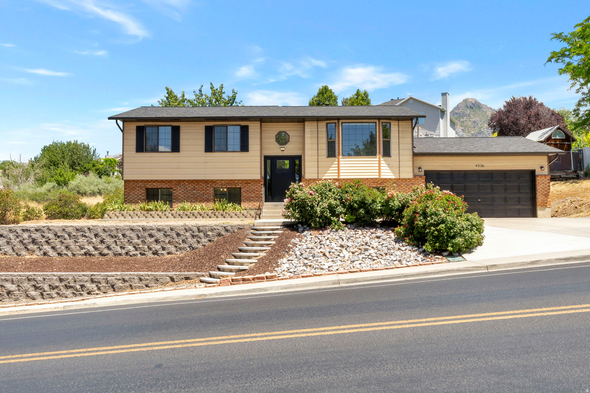 CEDAR HILLS - Residential