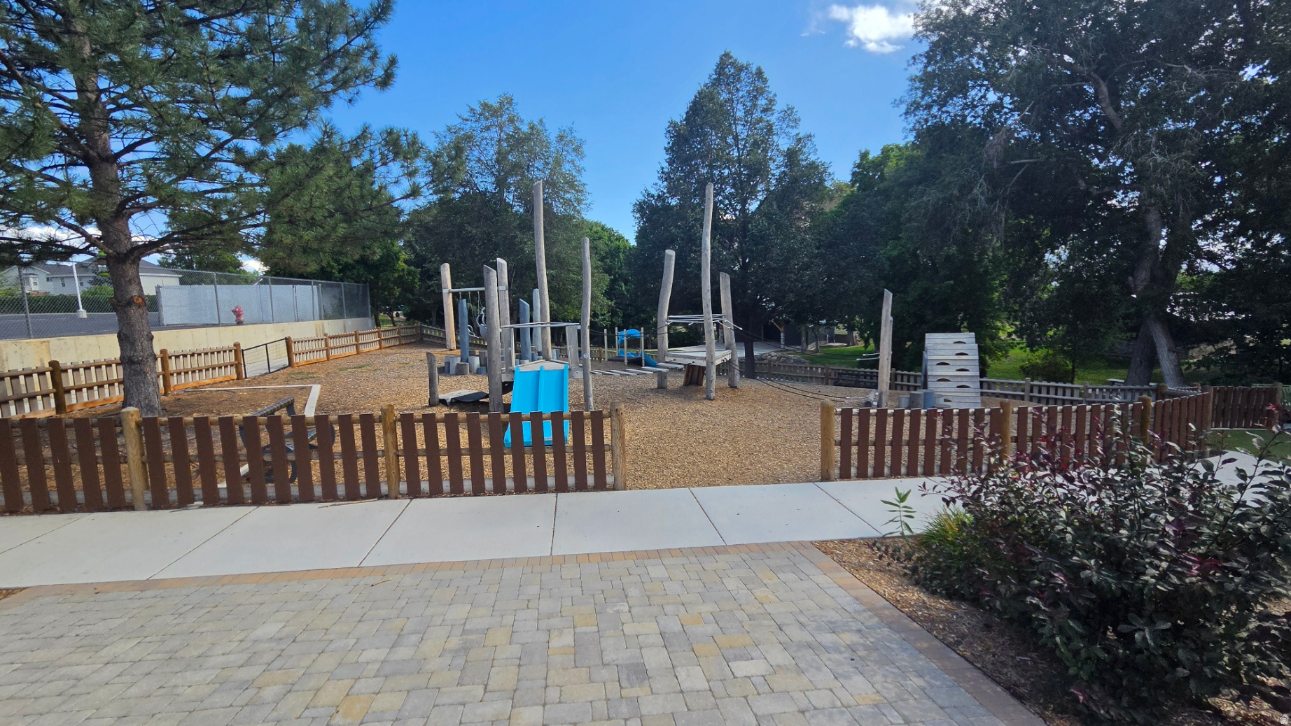 CEDAR HILLS - Residential