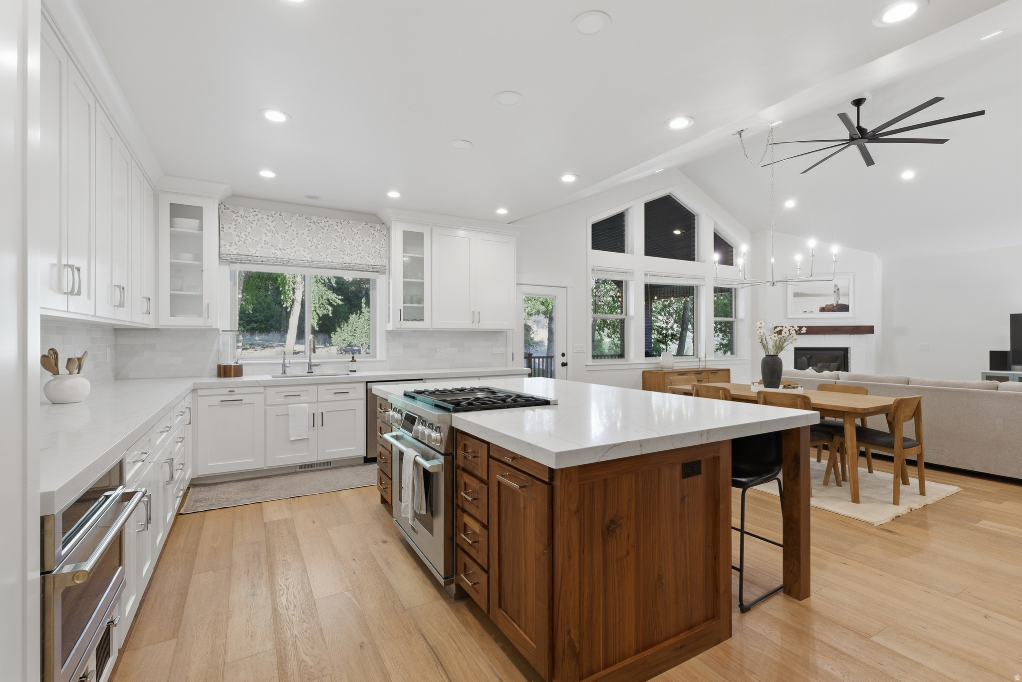 CHERRINGTON HEIGHTS - Residential