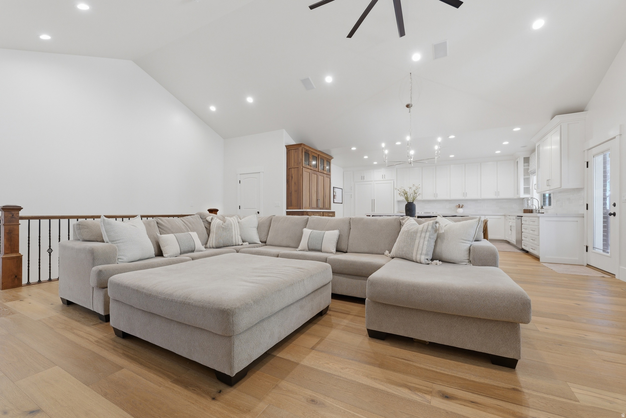 CHERRINGTON HEIGHTS - Residential
