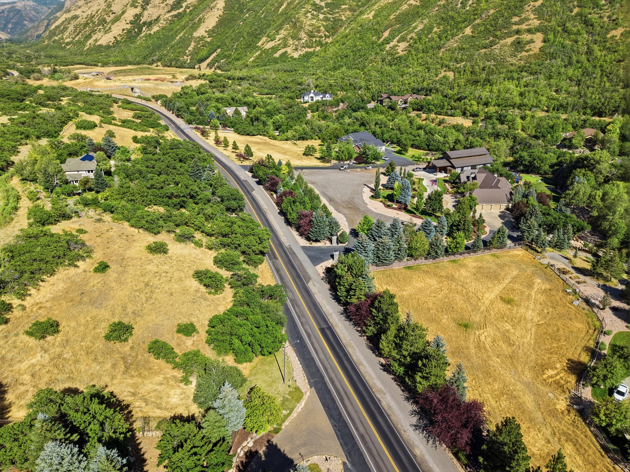 CHERRINGTON HEIGHTS - Residential
