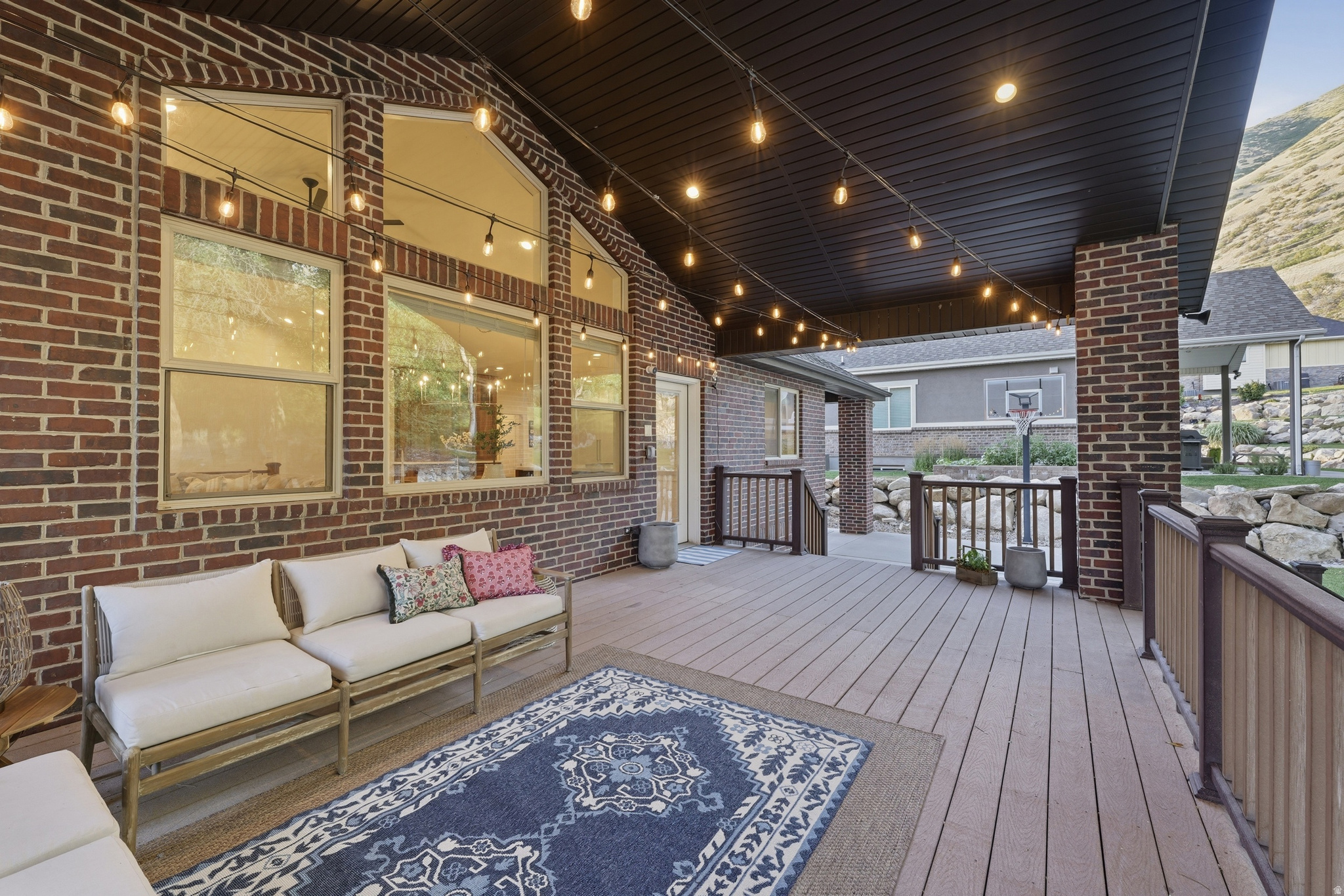 CHERRINGTON HEIGHTS - Residential
