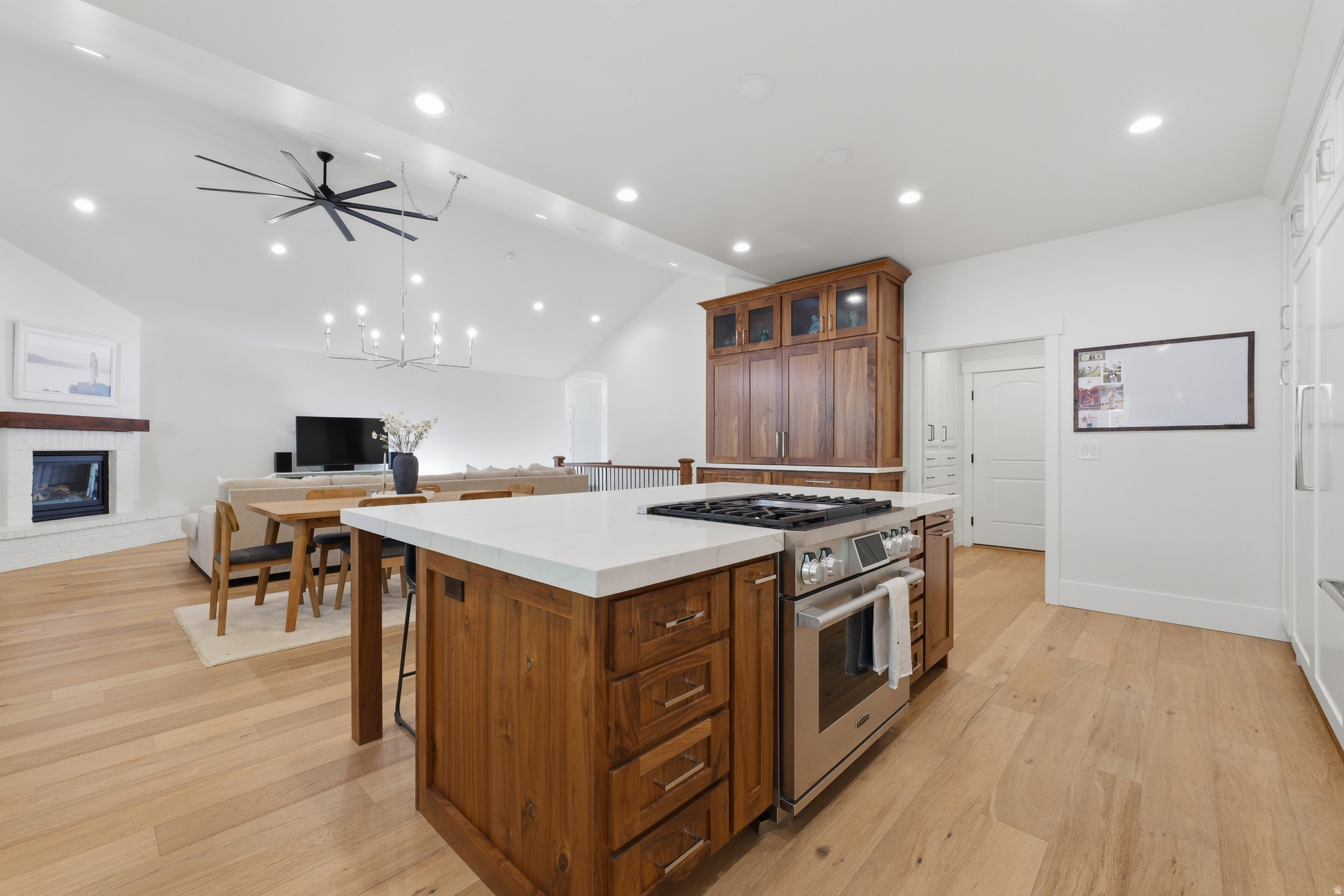 CHERRINGTON HEIGHTS - Residential