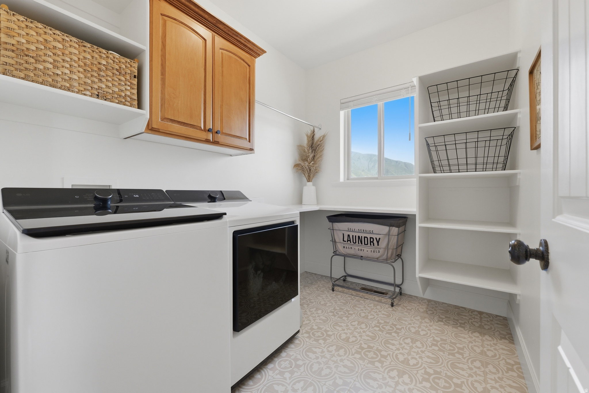 CHERRINGTON HEIGHTS - Residential