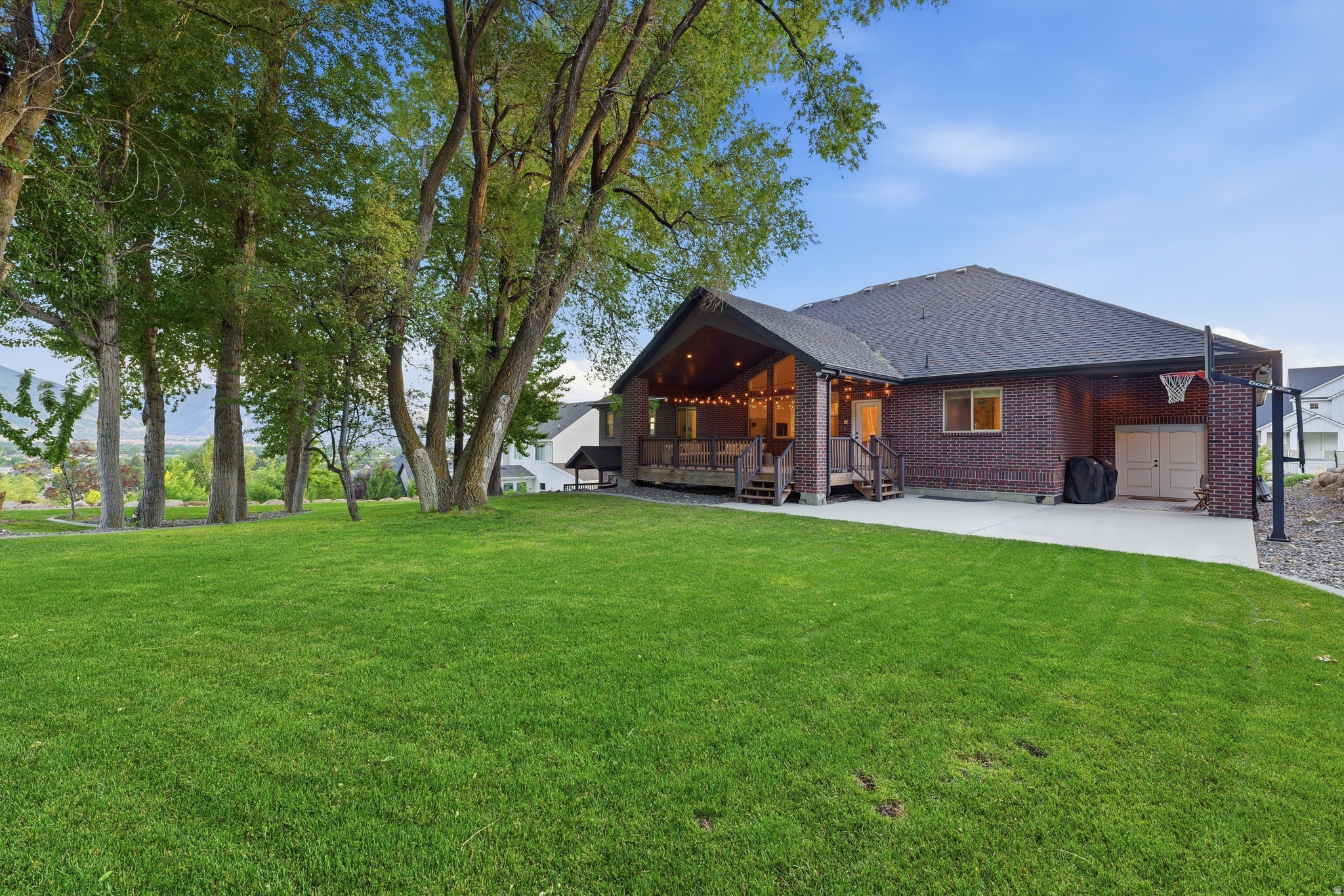 CHERRINGTON HEIGHTS - Residential