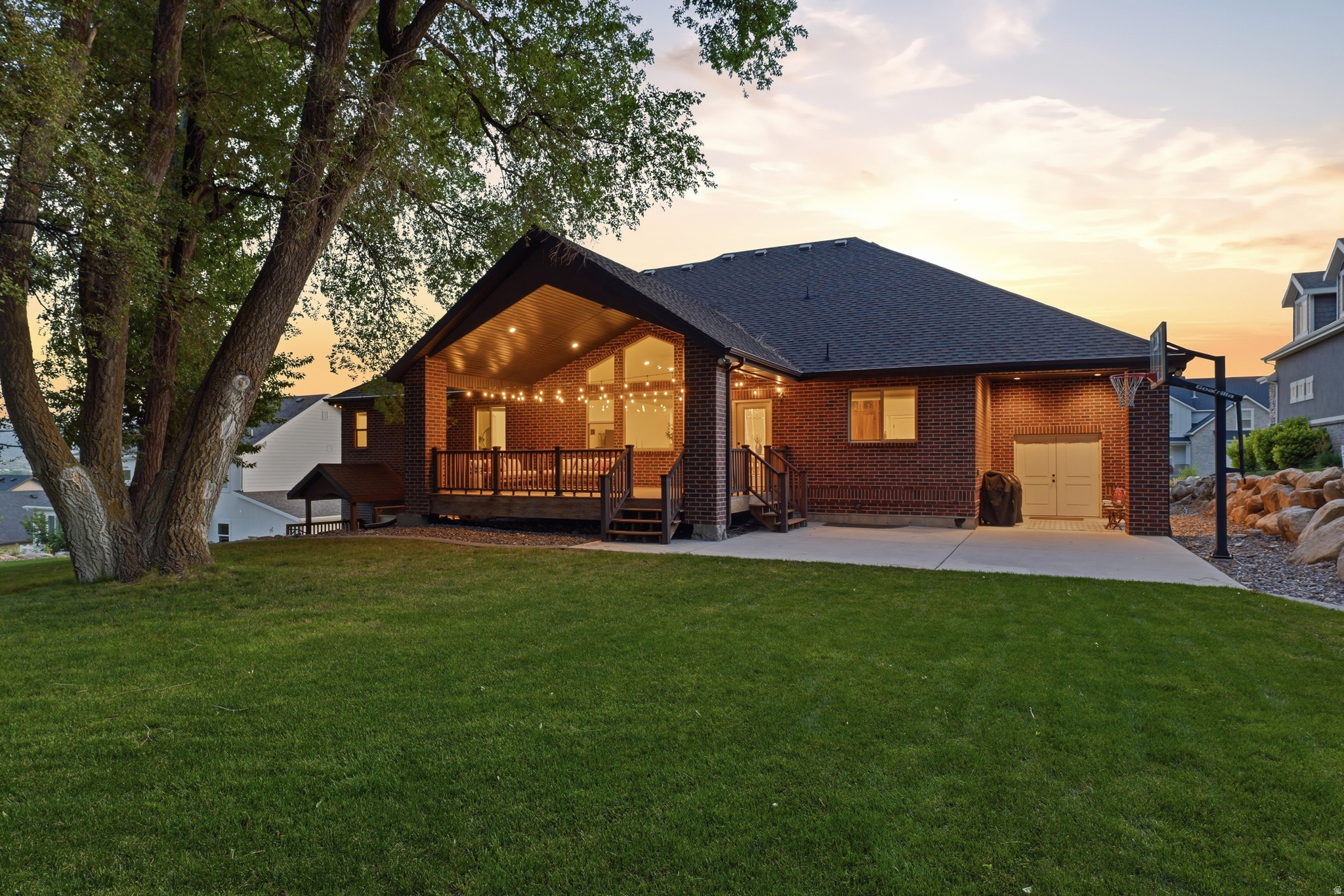 CHERRINGTON HEIGHTS - Residential