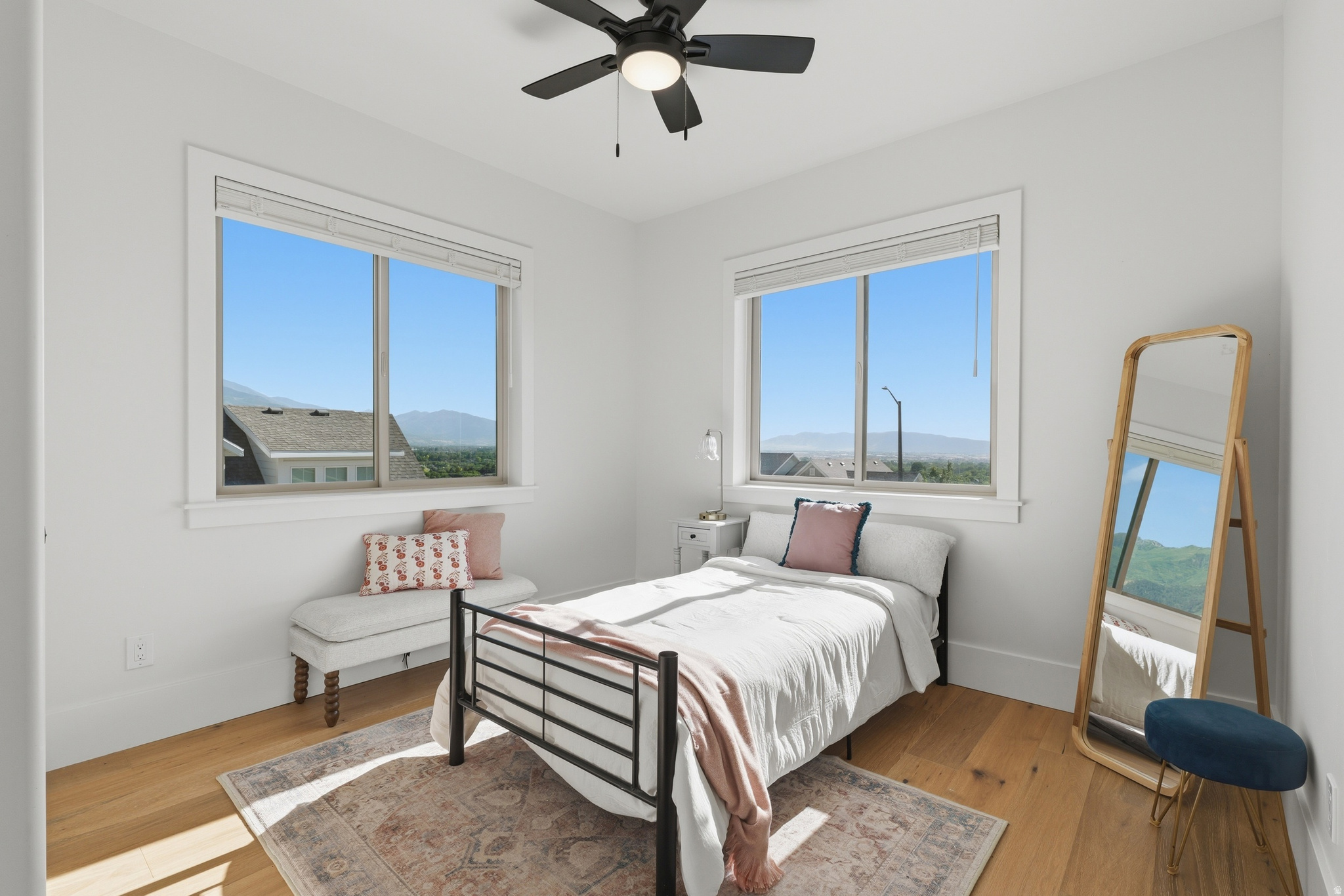 CHERRINGTON HEIGHTS - Residential