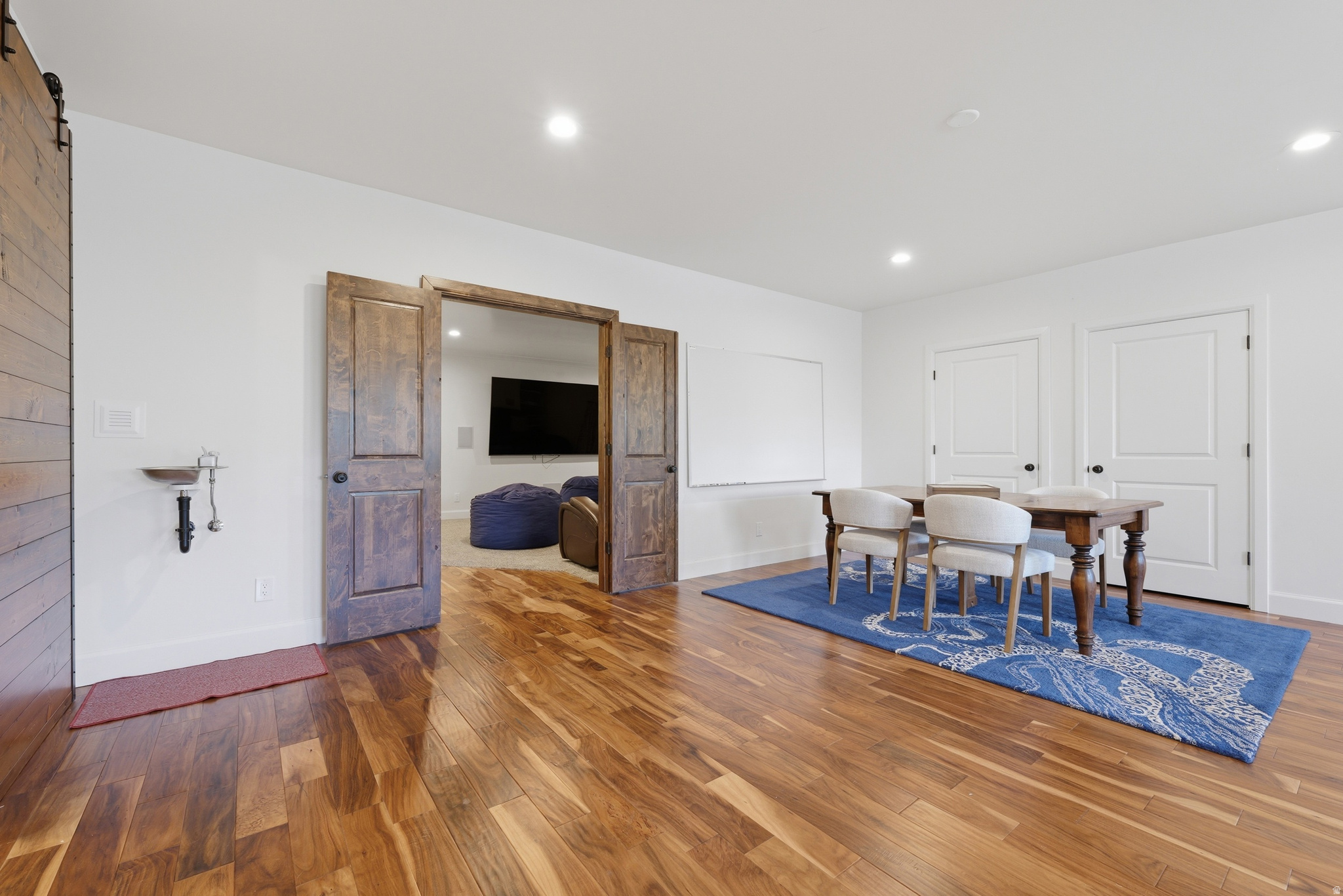 CHERRINGTON HEIGHTS - Residential