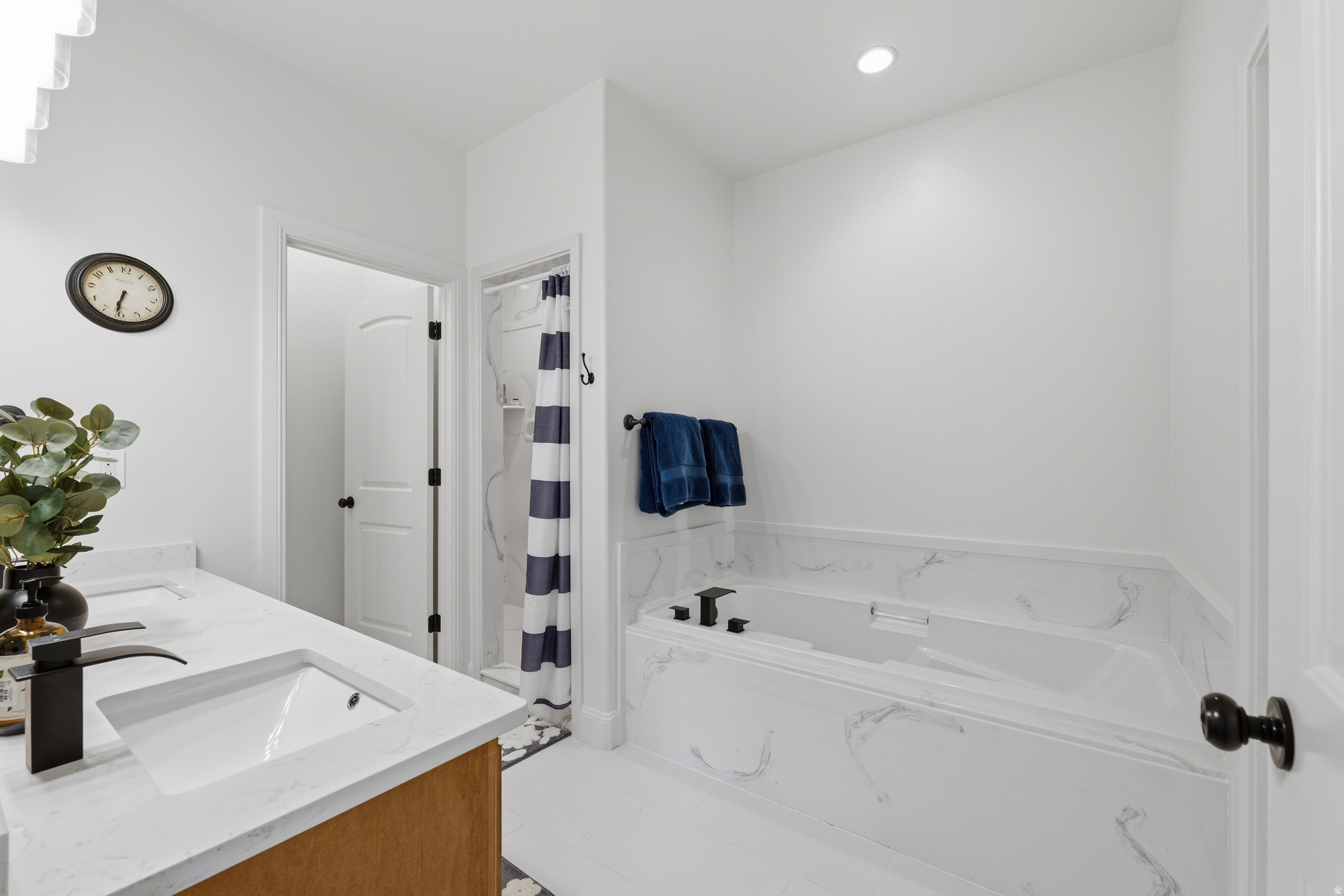 CHERRINGTON HEIGHTS - Residential