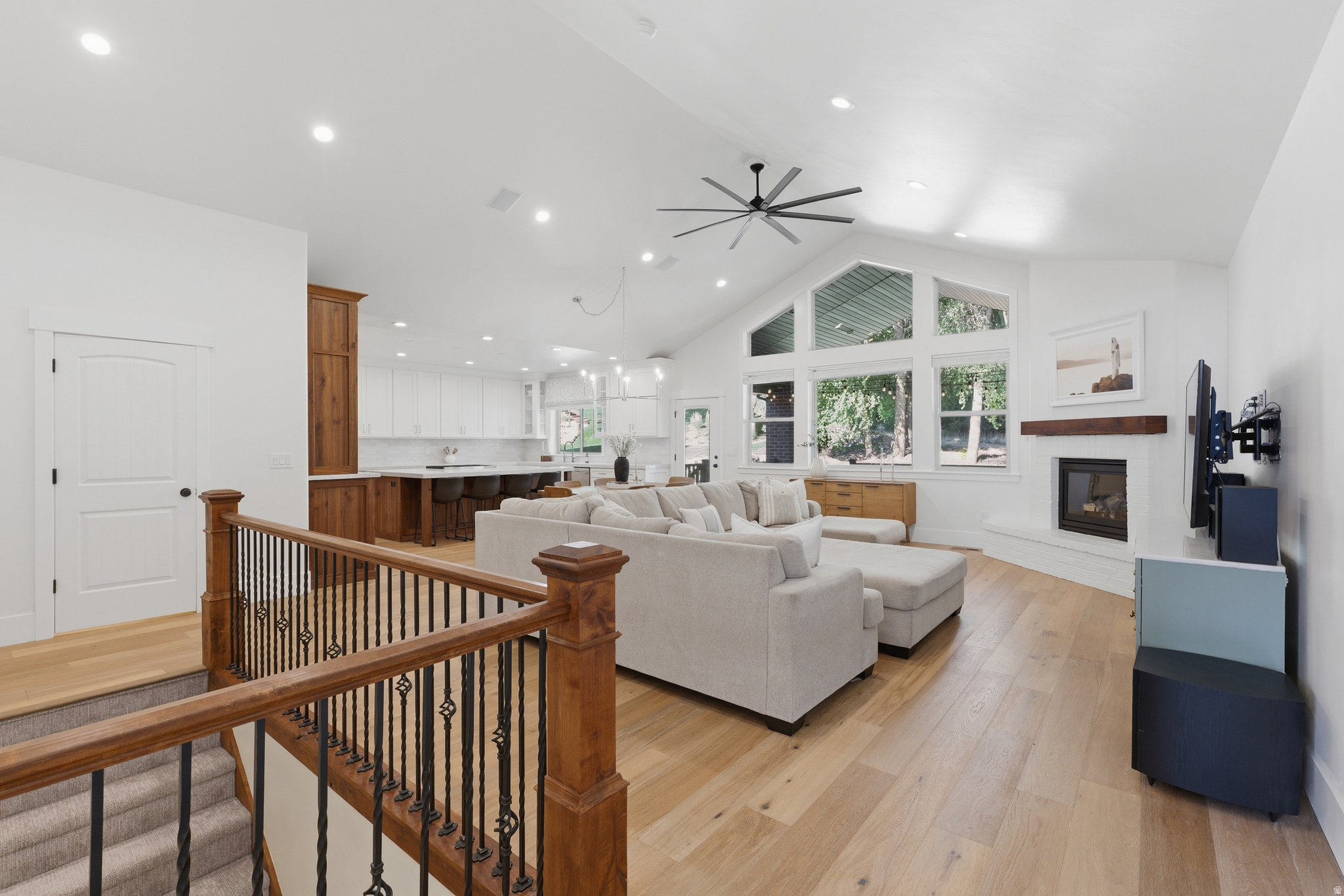 CHERRINGTON HEIGHTS - Residential