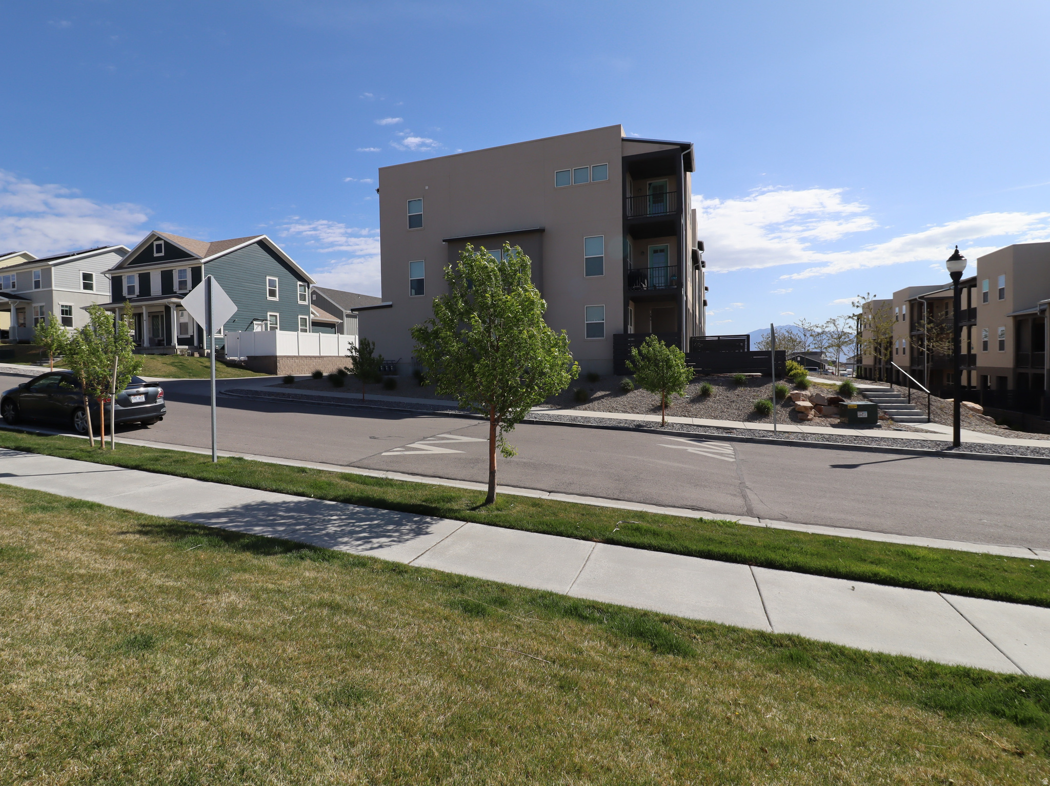 OQUIRRH WEST PHASE 1 - Residential