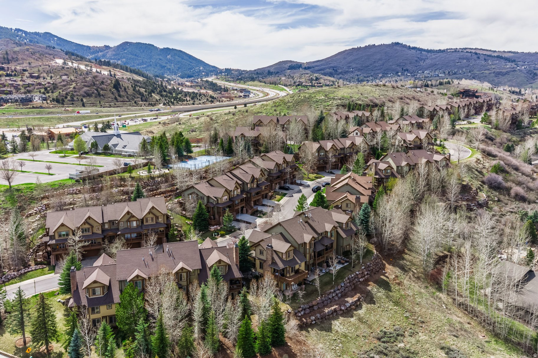 CANYON LINKS - Residential