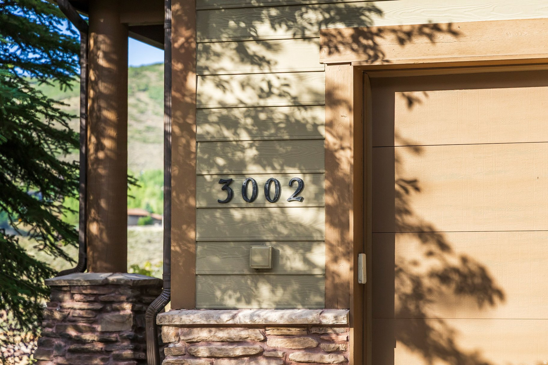 CANYON LINKS - Residential