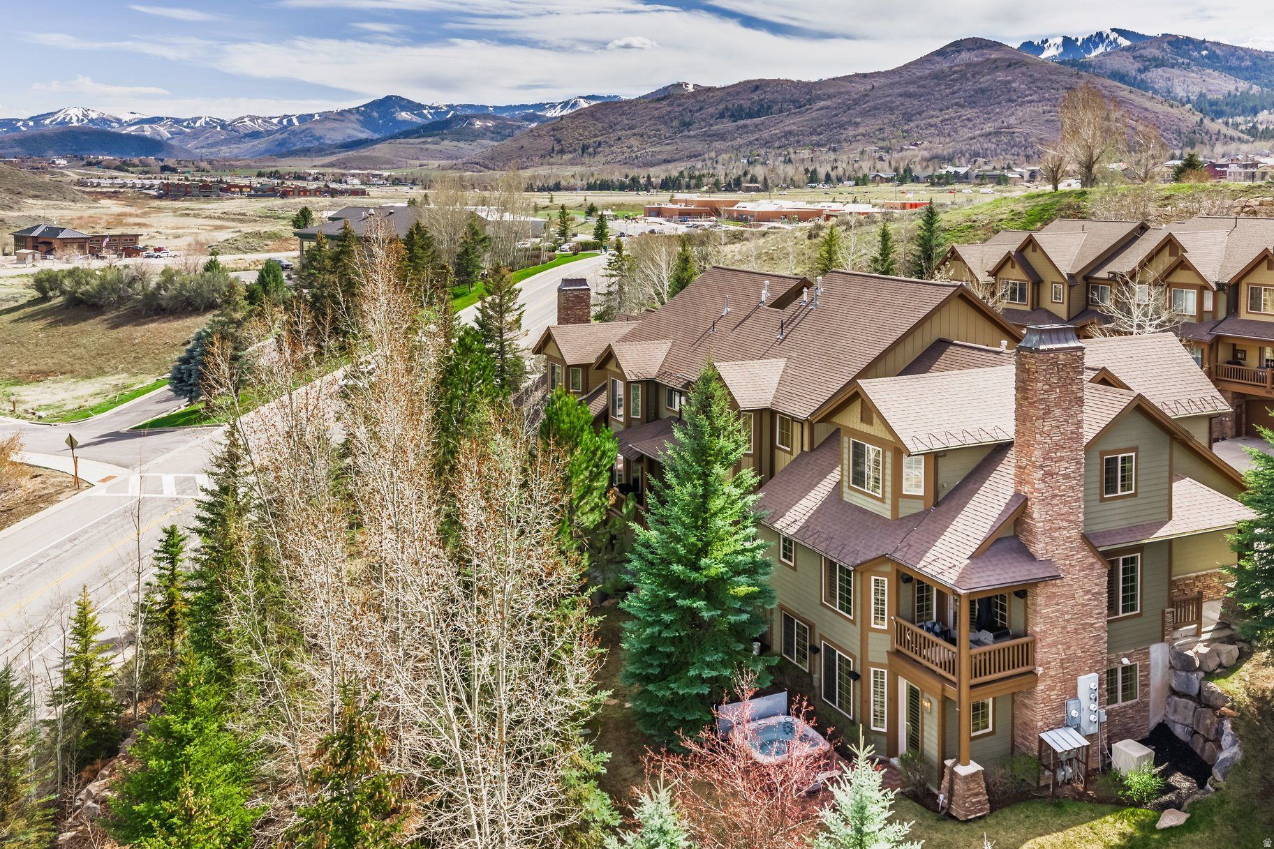 CANYON LINKS - Residential