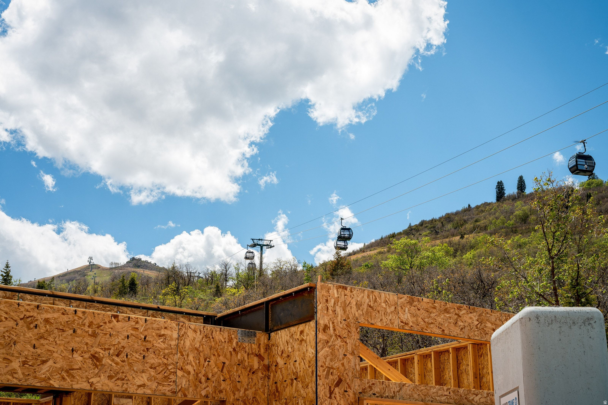 MARCELLA MOUNTAIN - Residential