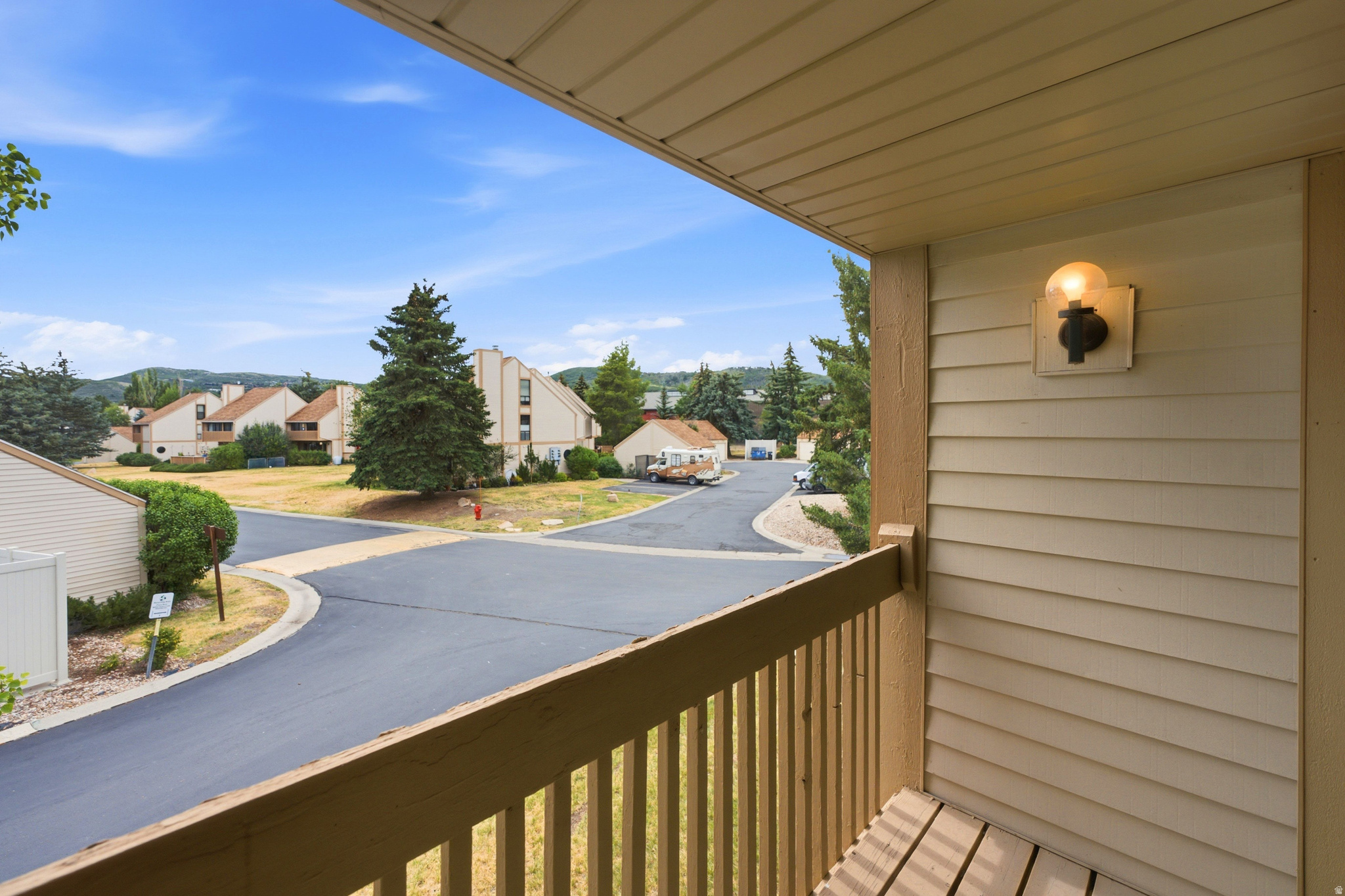 RACQUET CLUB VILLAGE SUB - Residential