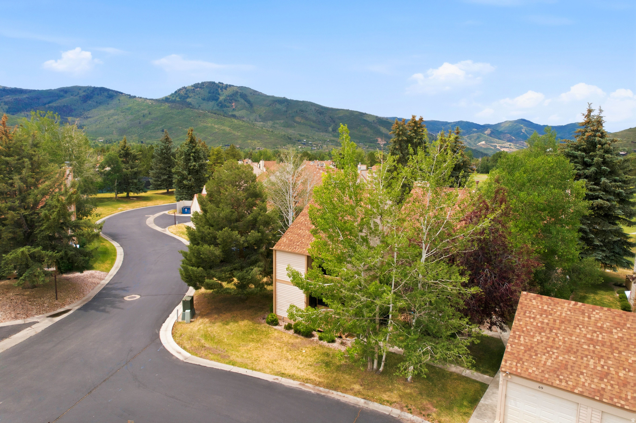 RACQUET CLUB VILLAGE SUB - Residential