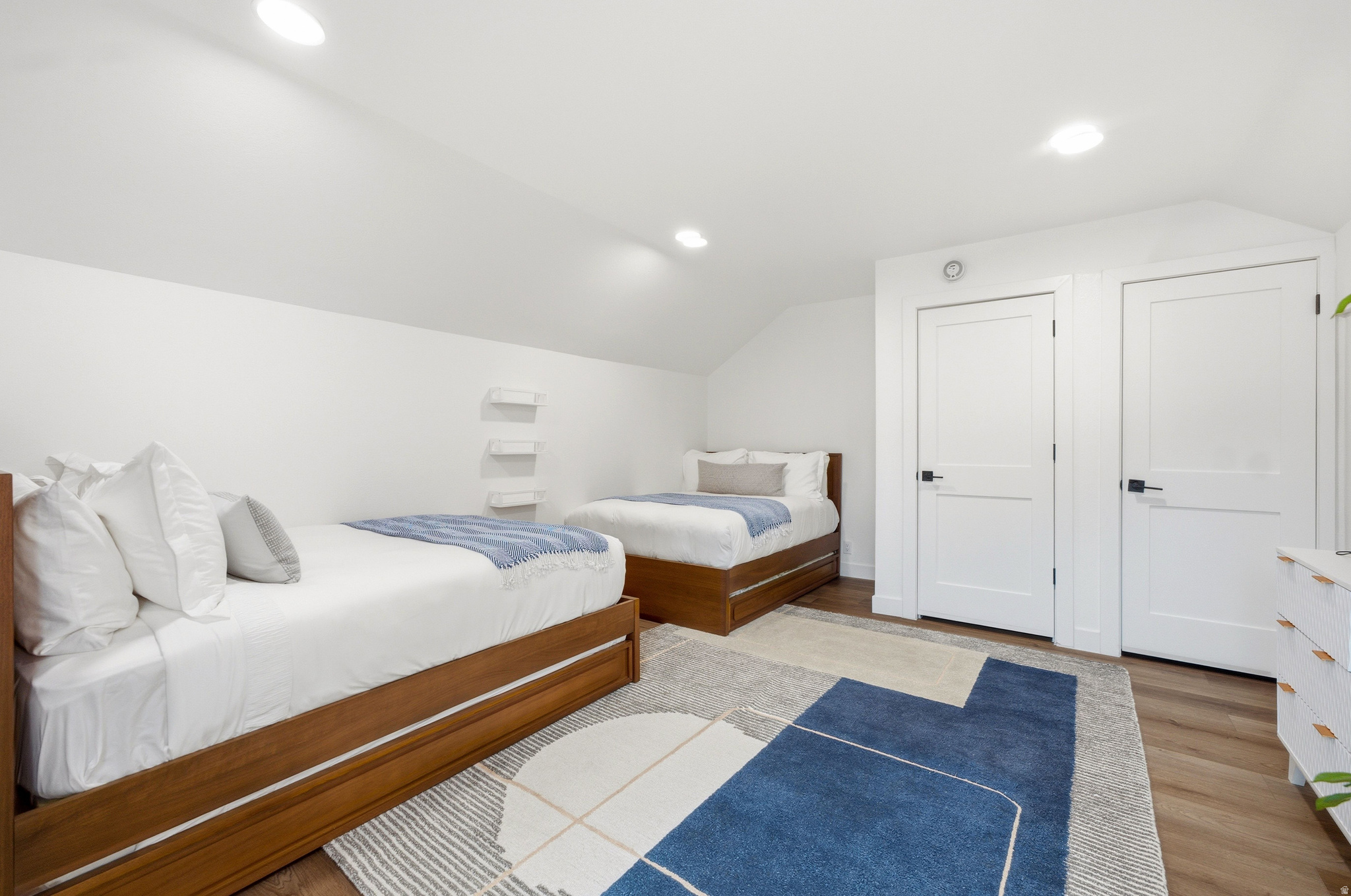 RACQUET CLUB VILLAGE SUB - Residential